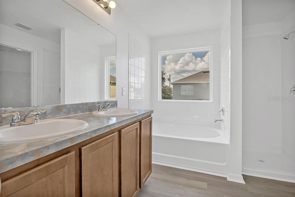 303 ANCHOVIE CT, POINCIANA, FL, 34759