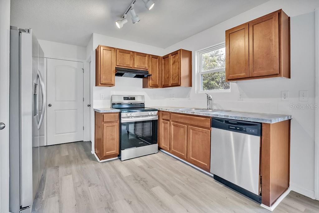 303 ANCHOVIE CT, POINCIANA, FL, 34759