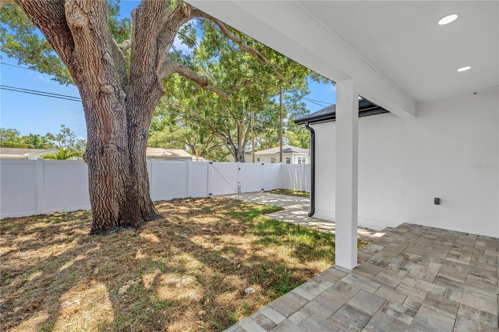 834 53RD AVE N, ST PETERSBURG, FL, 33703