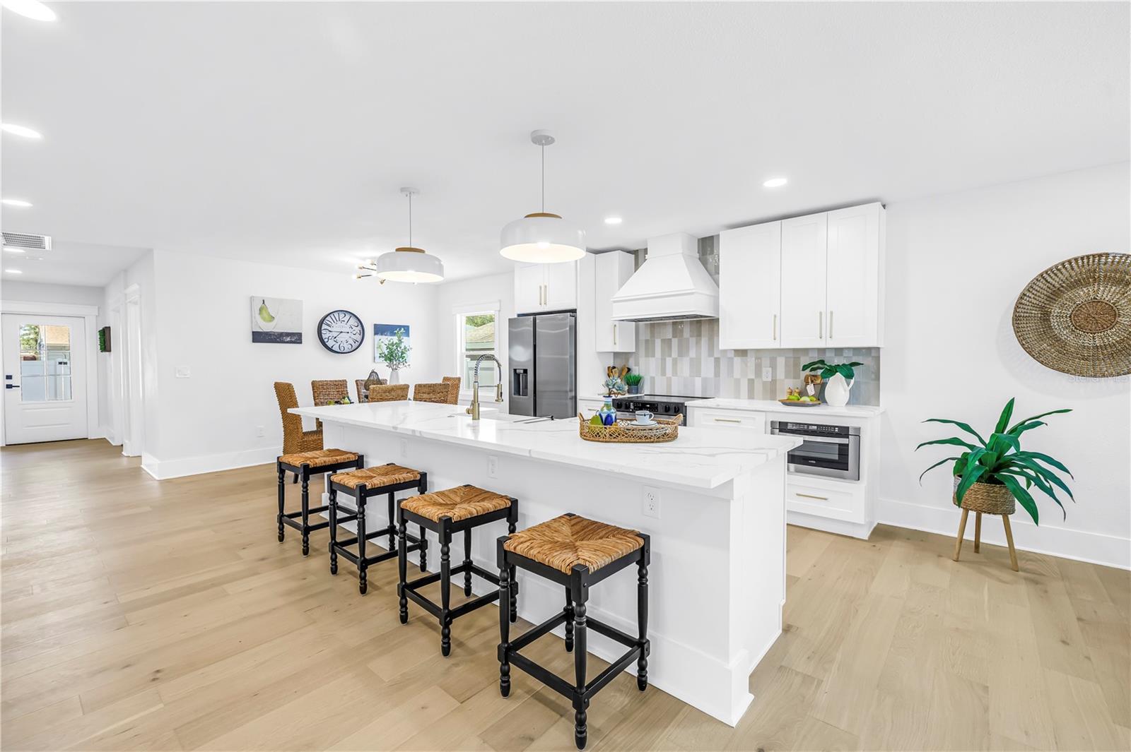 834 53RD AVE N, ST PETERSBURG, FL, 33703