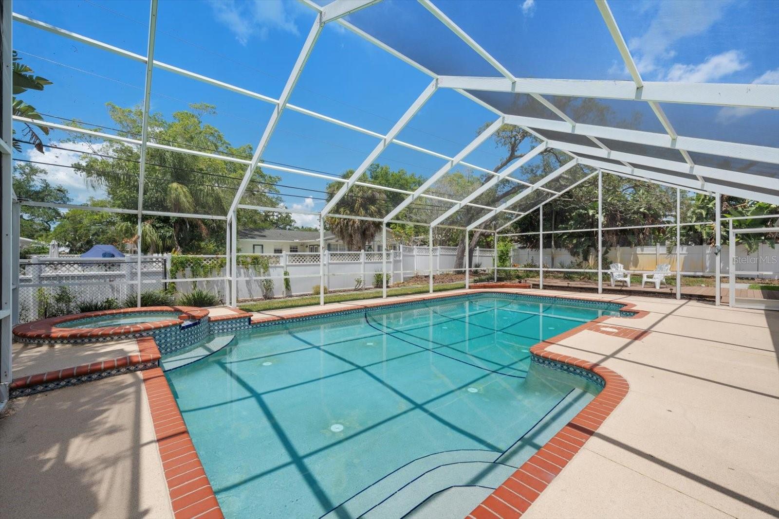 802 ALLAMANDA DR, LARGO, FL, 33770