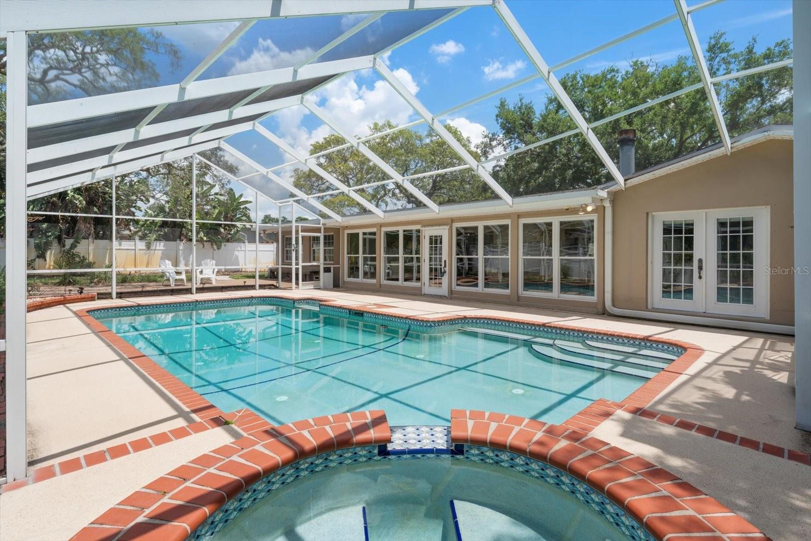 802 ALLAMANDA DR, LARGO, FL, 33770