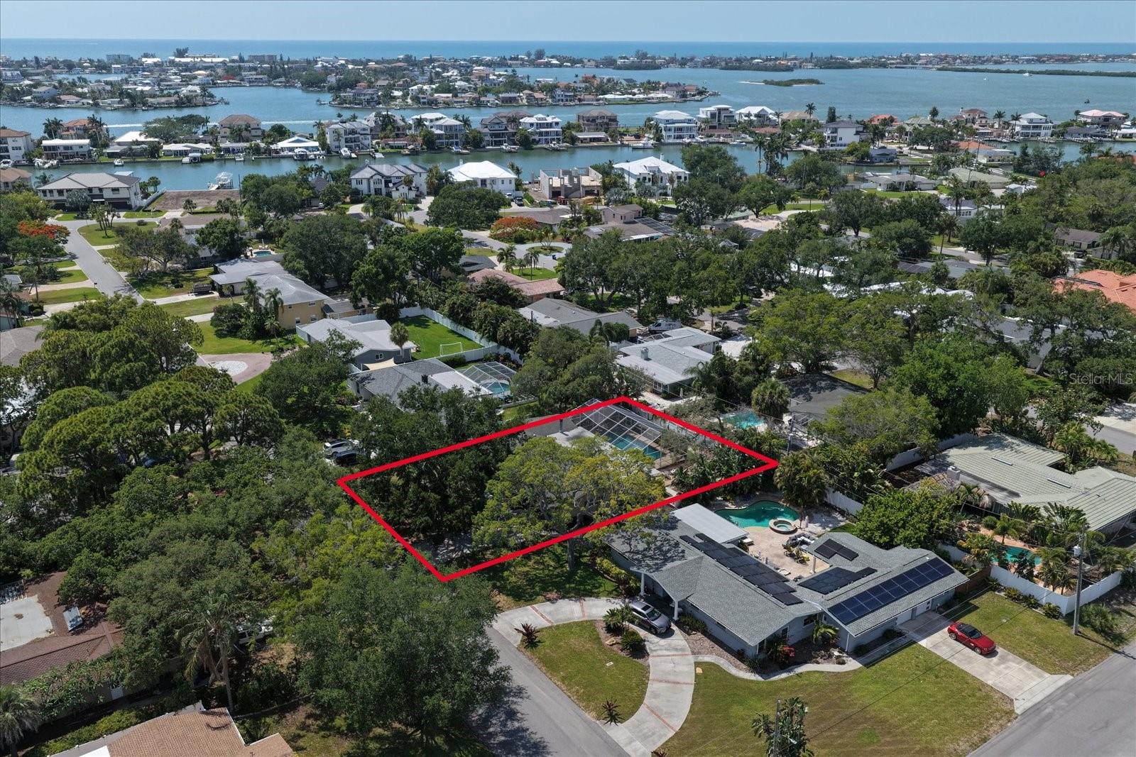 802 ALLAMANDA DR, LARGO, FL, 33770