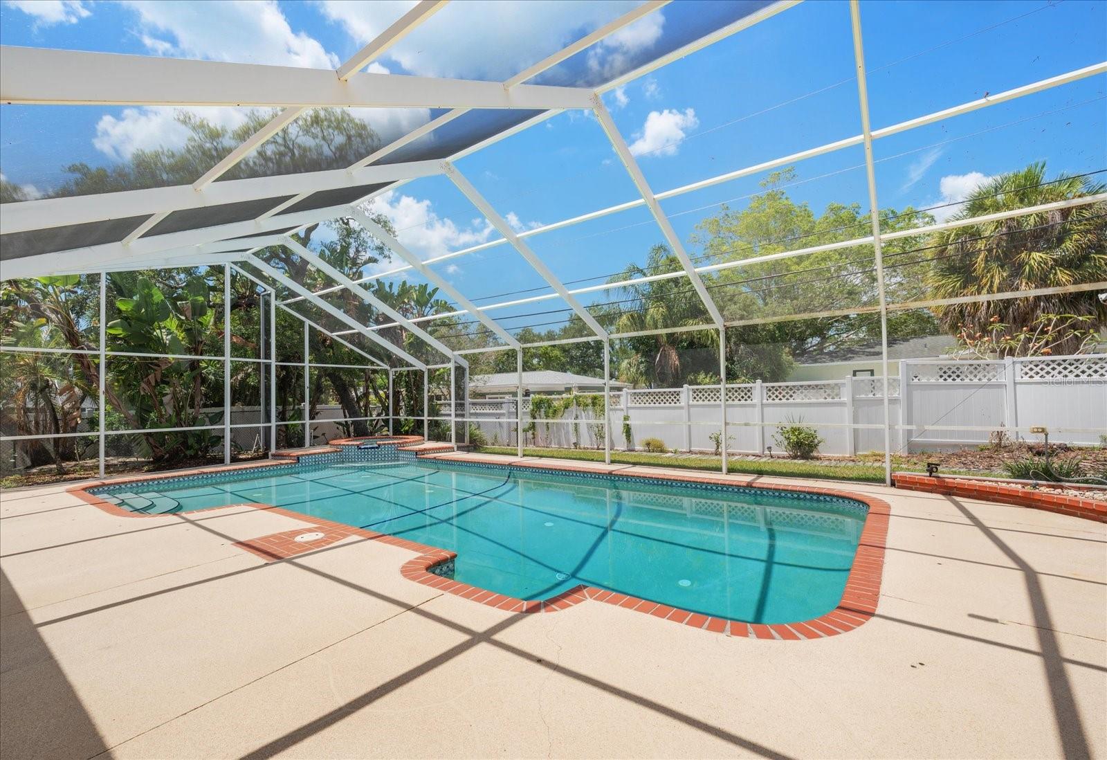 802 ALLAMANDA DR, LARGO, FL, 33770