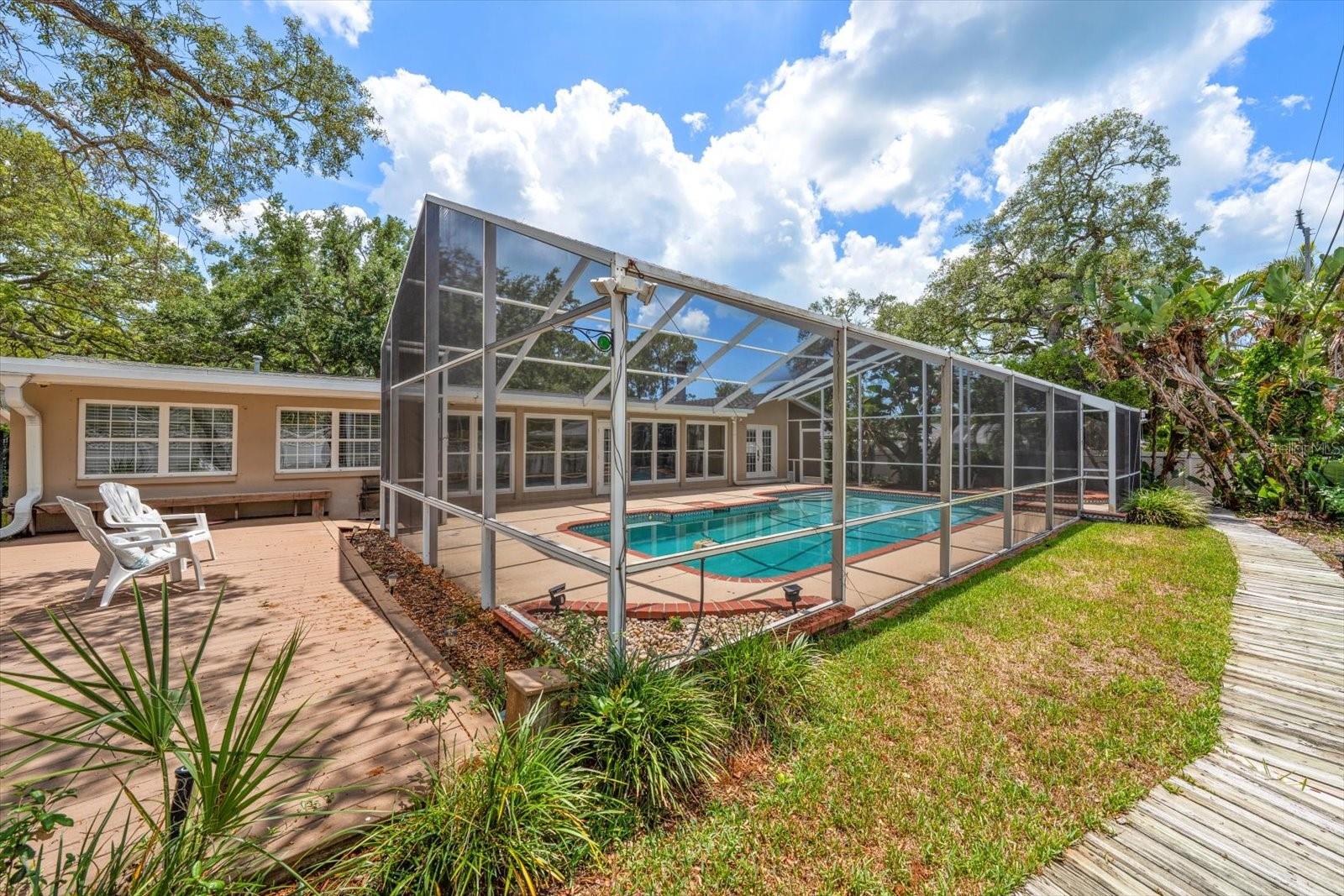 802 ALLAMANDA DR, LARGO, FL, 33770