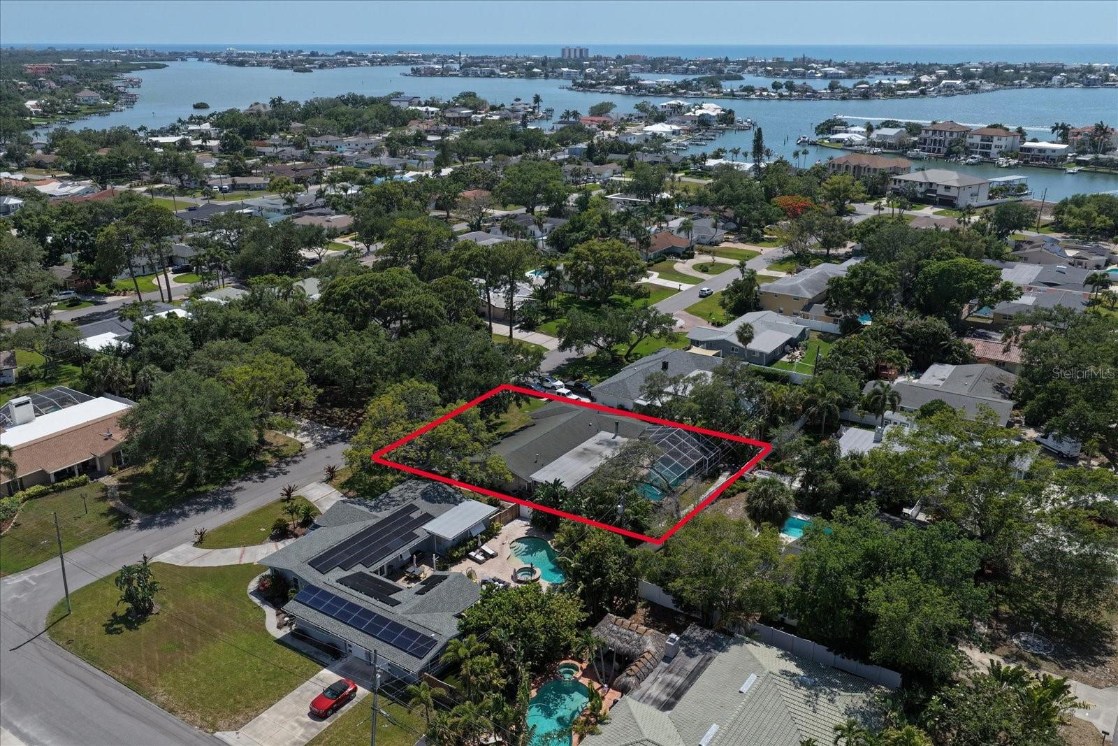 802 ALLAMANDA DR, LARGO, FL, 33770
