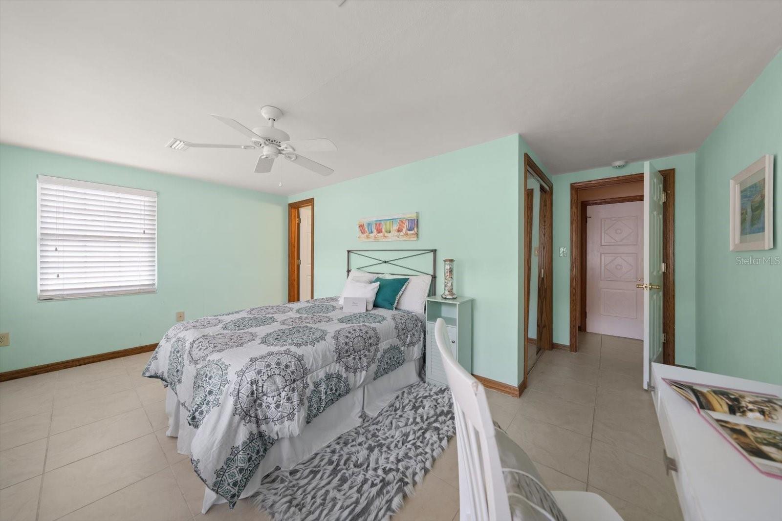 802 ALLAMANDA DR, LARGO, FL, 33770