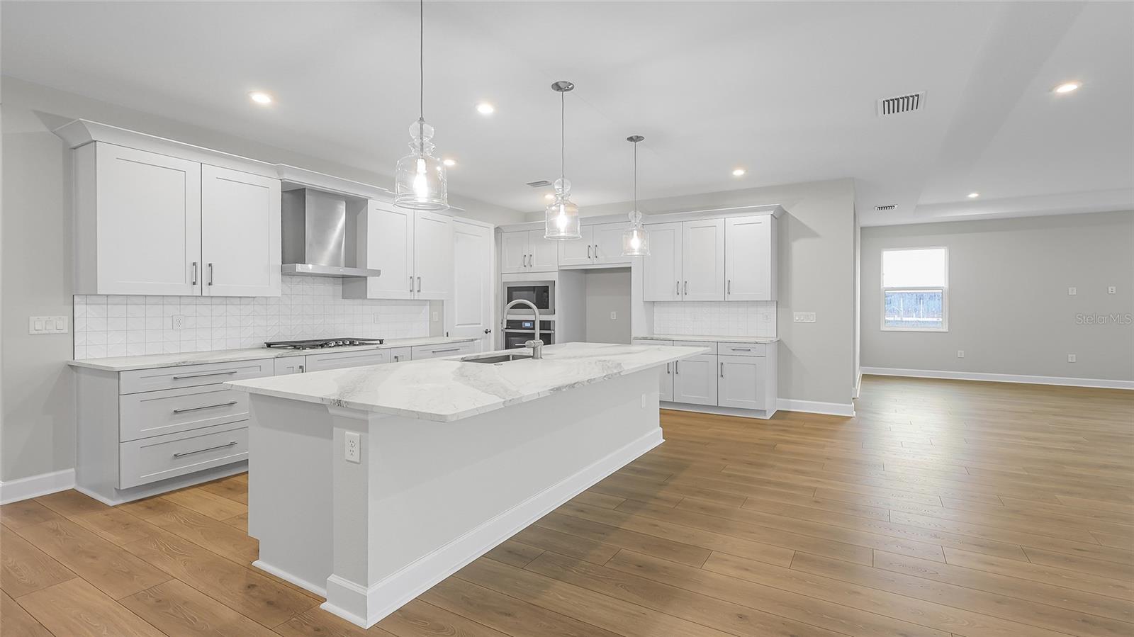 1613 BELLAGIO LOOP, TAVARES, FL, 32778