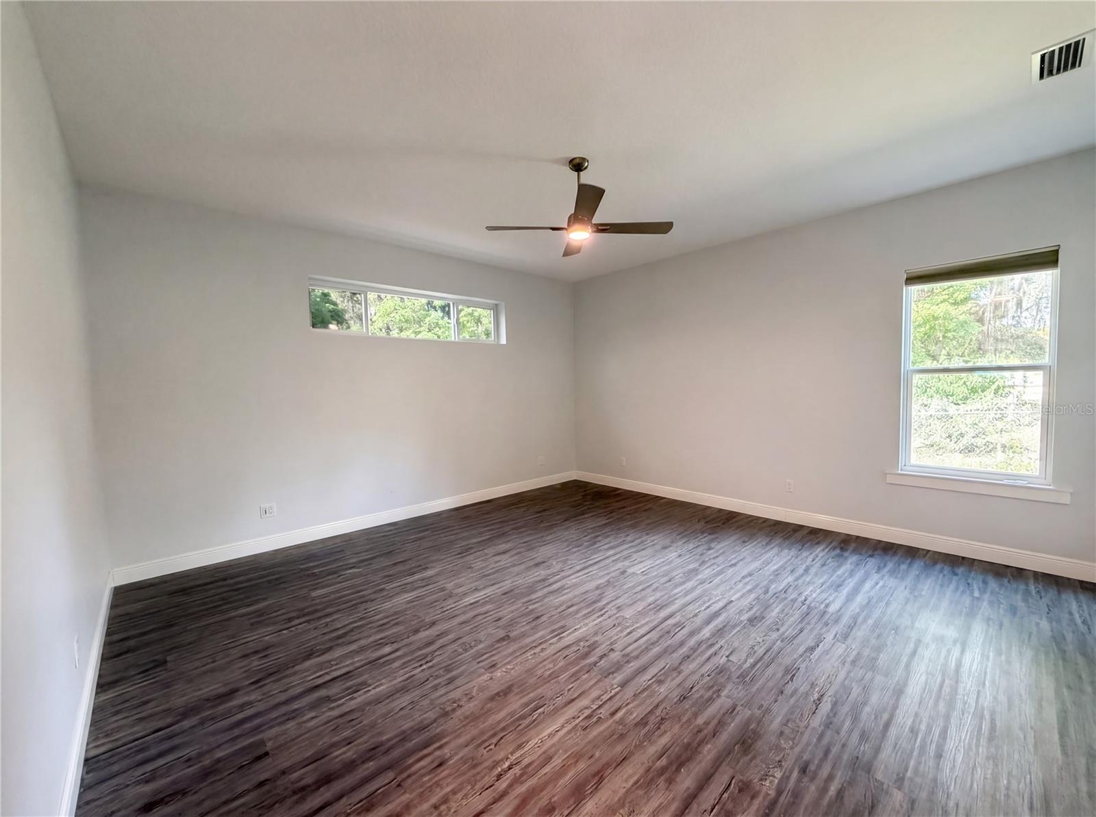 2700 WESTSIDE DR, LEESBURG, FL, 34748