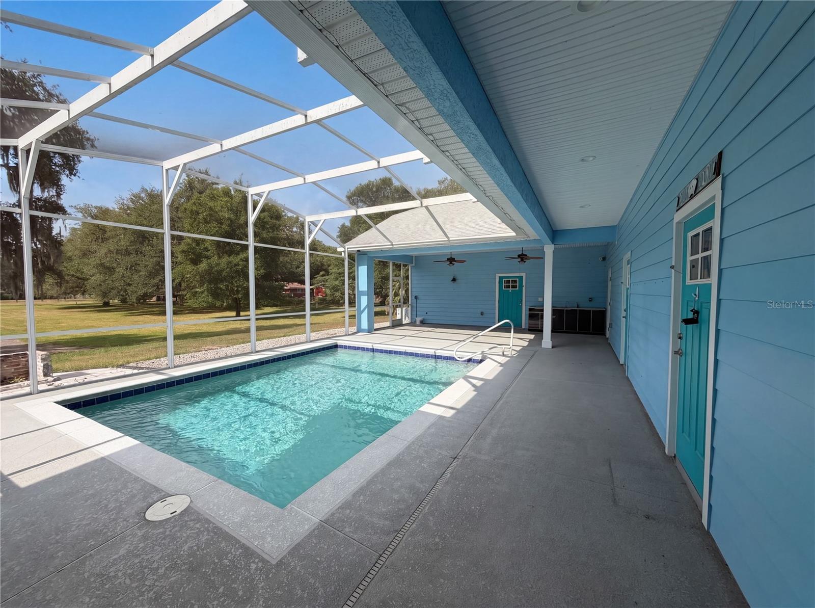2700 WESTSIDE DR, LEESBURG, FL, 34748