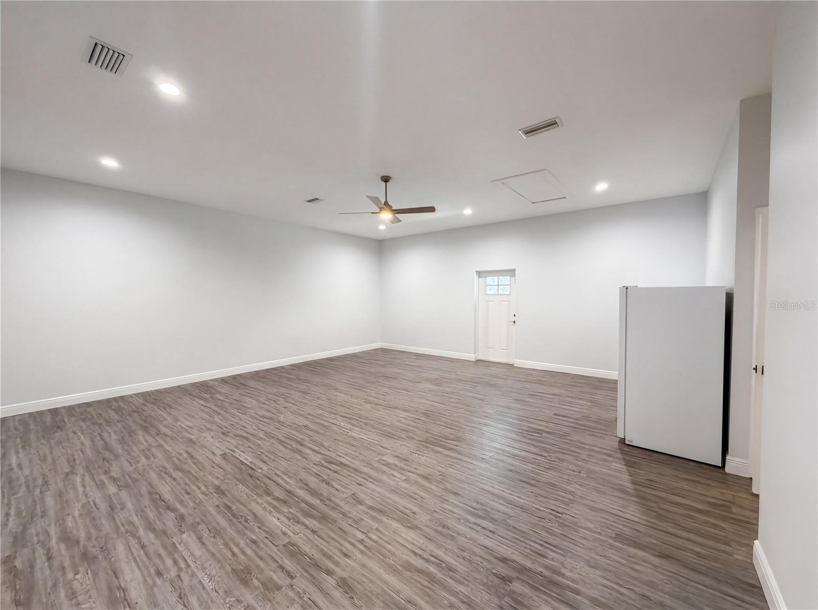 2700 WESTSIDE DR, LEESBURG, FL, 34748