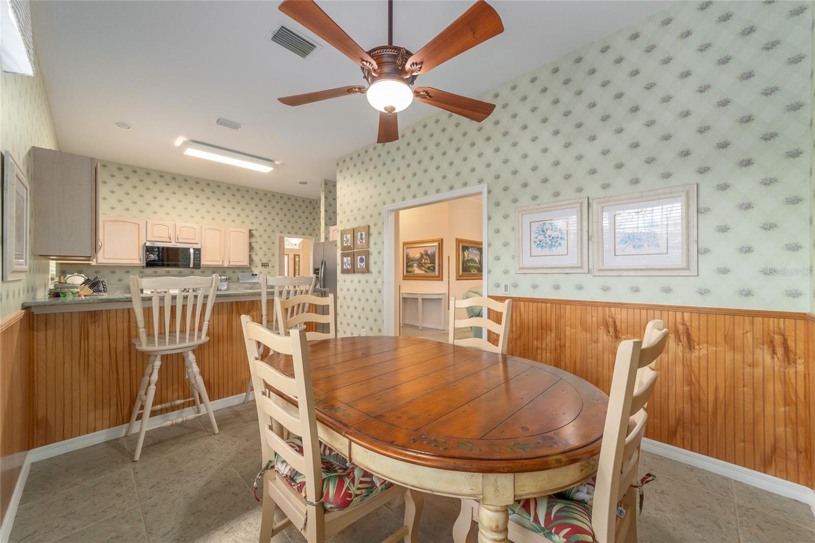 1074 AVENIDA SONOMA, LADY LAKE, FL, 32159