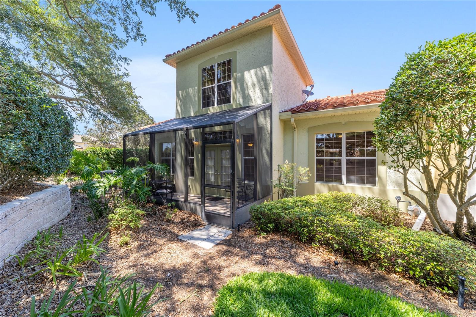 1074 AVENIDA SONOMA, LADY LAKE, FL, 32159