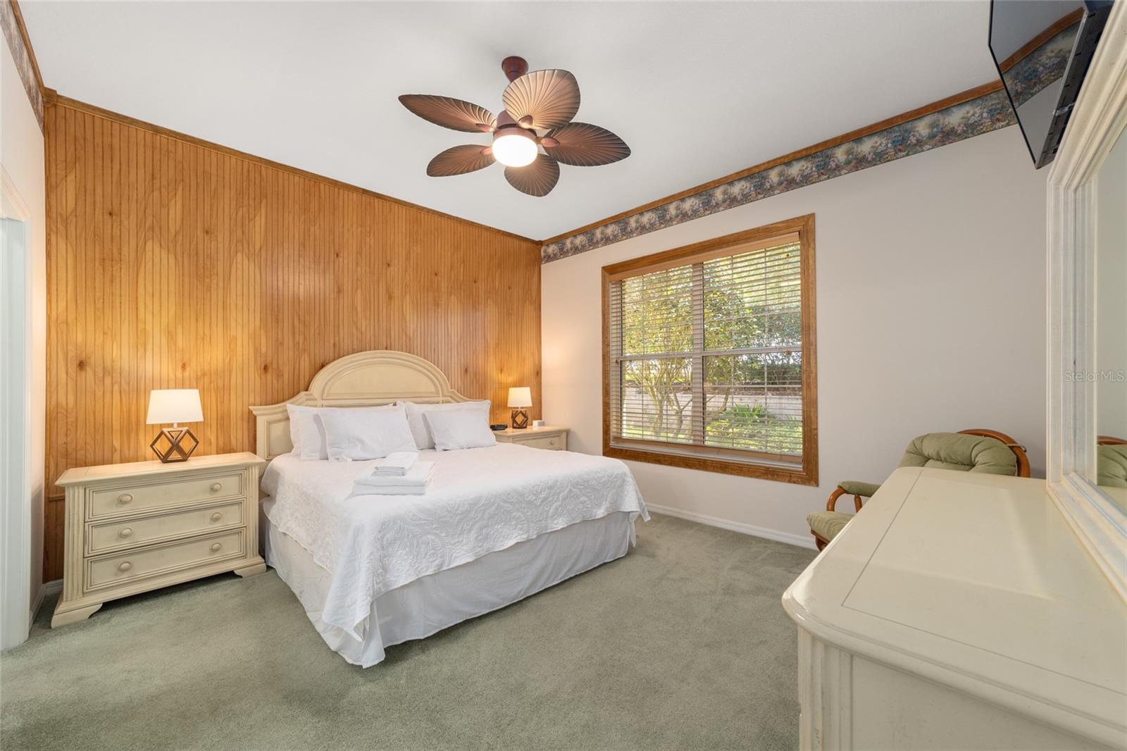 1074 AVENIDA SONOMA, LADY LAKE, FL, 32159