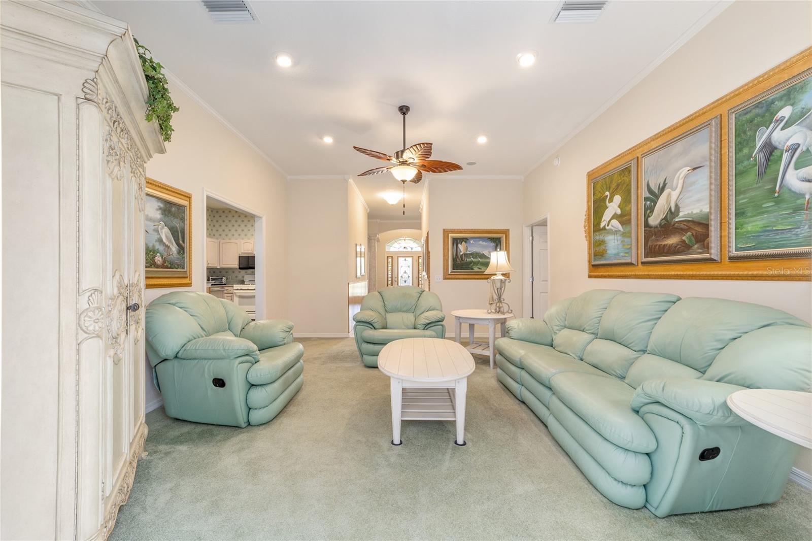 1074 AVENIDA SONOMA, LADY LAKE, FL, 32159
