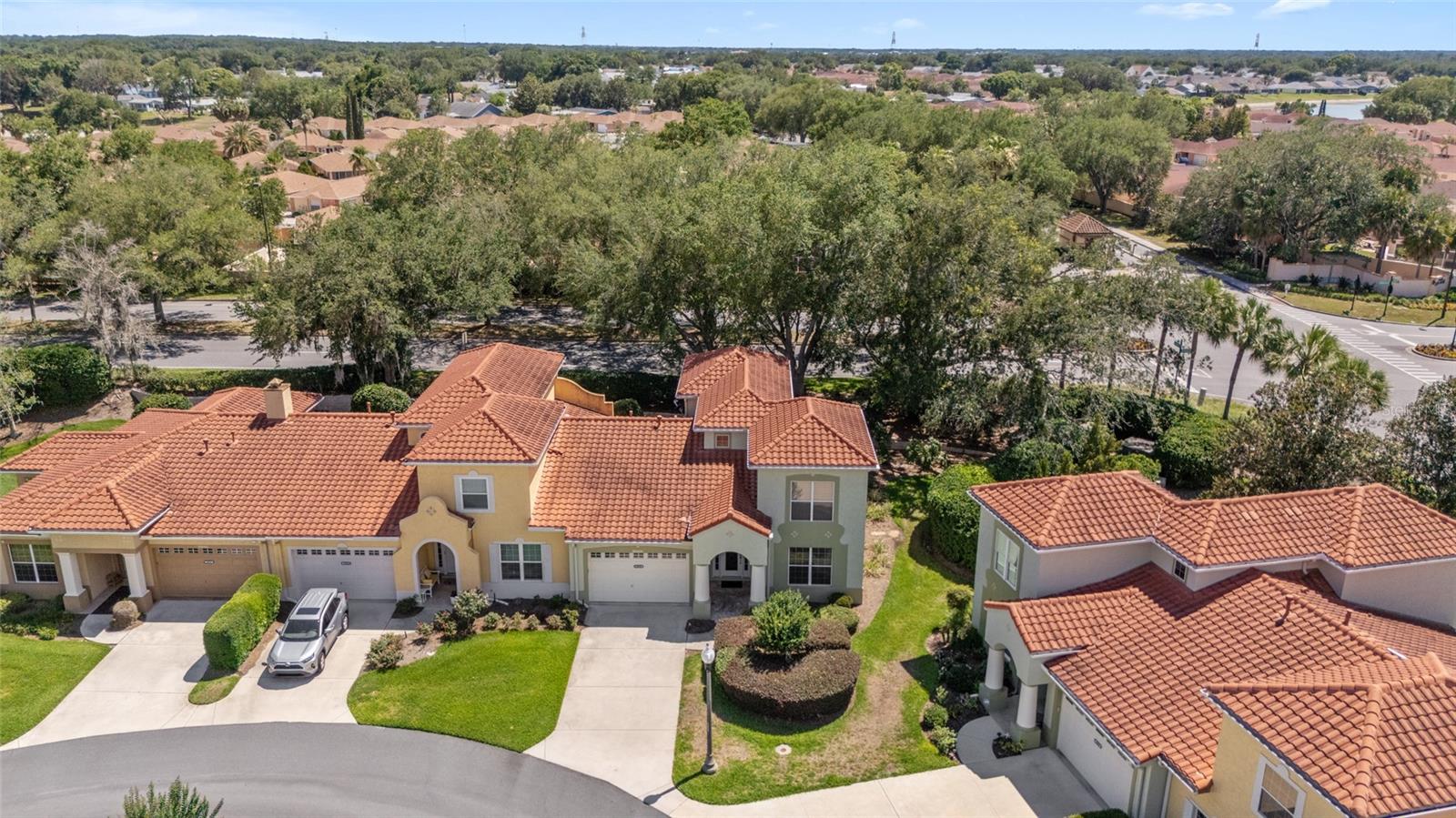 1074 AVENIDA SONOMA, LADY LAKE, FL, 32159