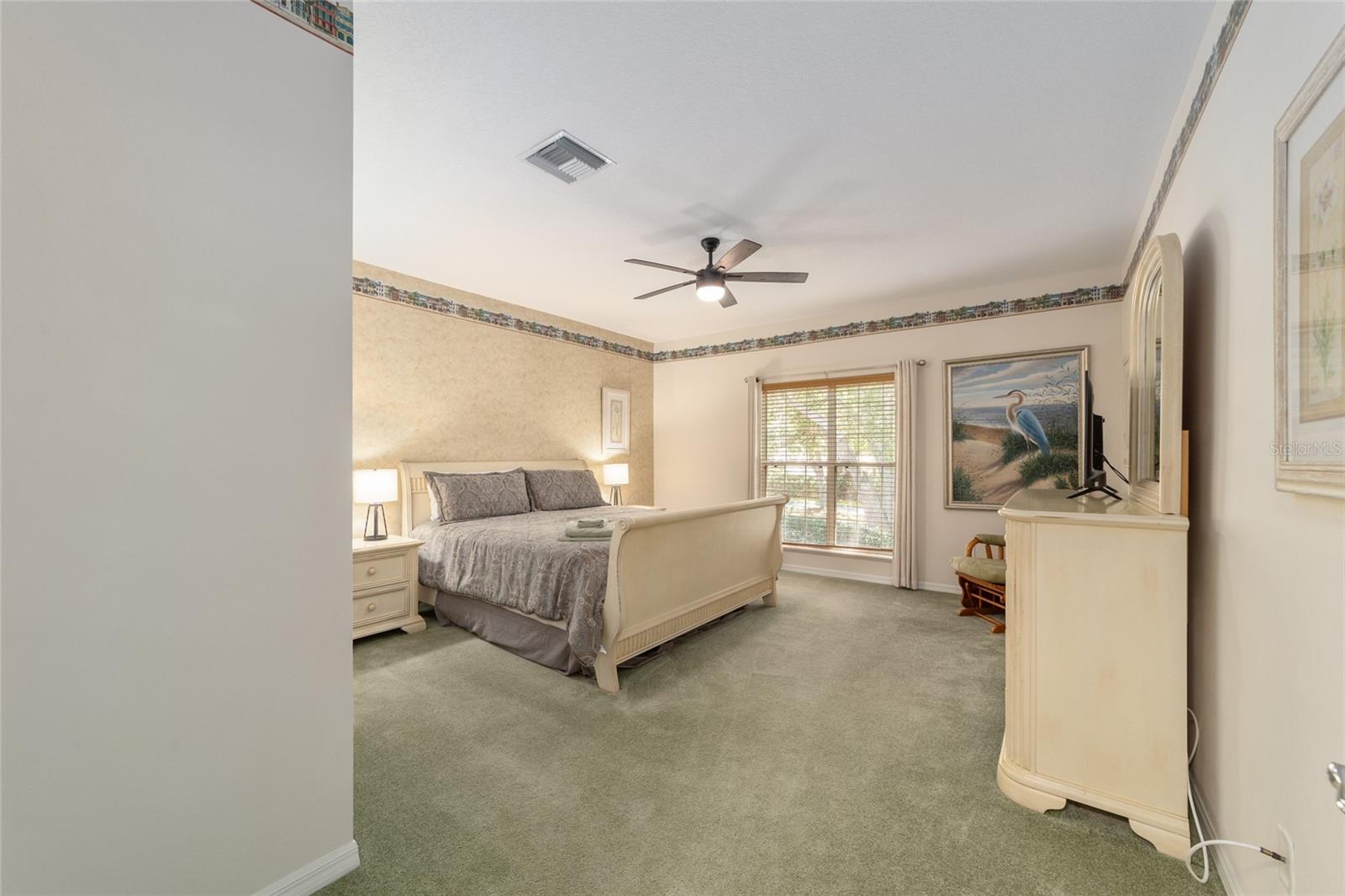 1074 AVENIDA SONOMA, LADY LAKE, FL, 32159