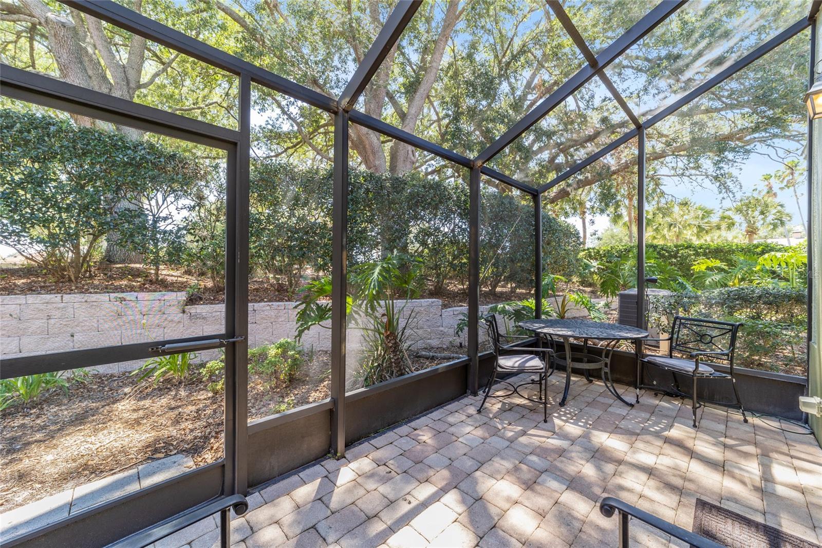 1074 AVENIDA SONOMA, LADY LAKE, FL, 32159
