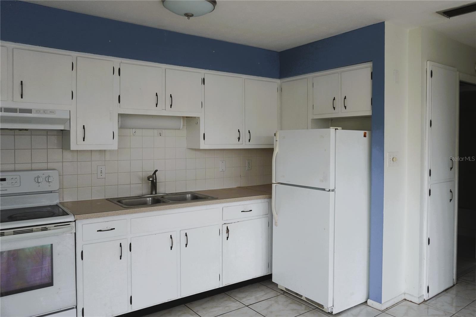 4350 TAHITIAN GARDENS CIR #E, HOLIDAY, FL, 34691