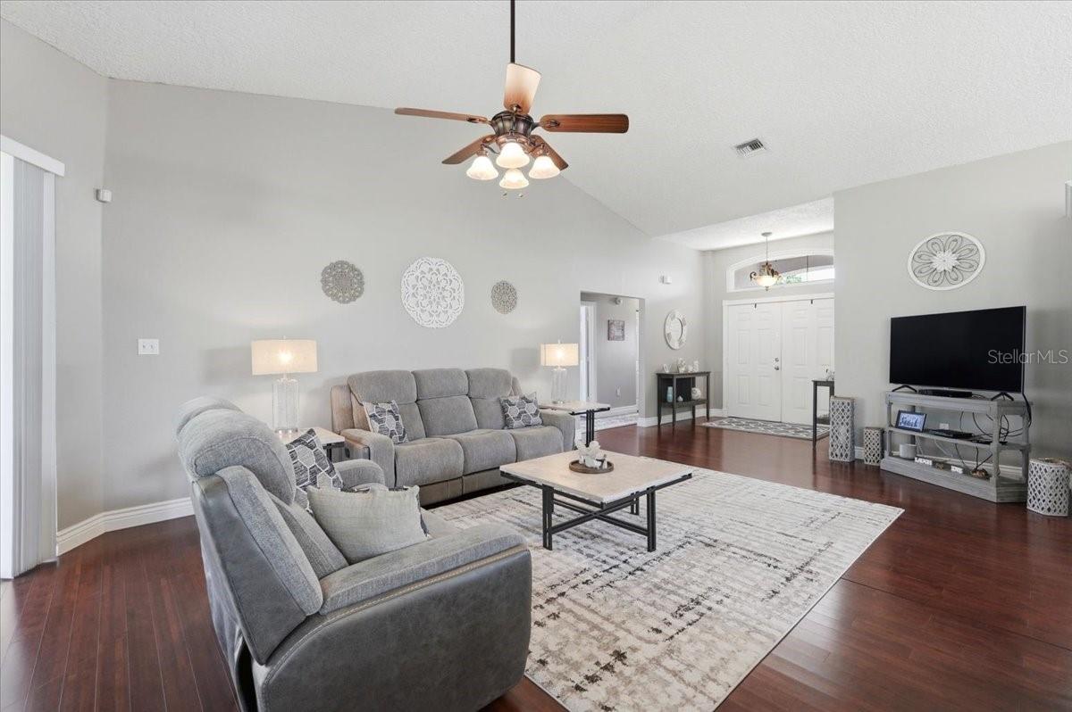 5832 SWALLOW DR, LAKELAND, FL, 33809