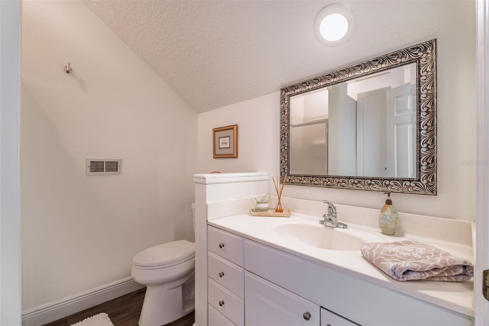9405 WICKHAM WAY, ORLANDO, FL, 32836