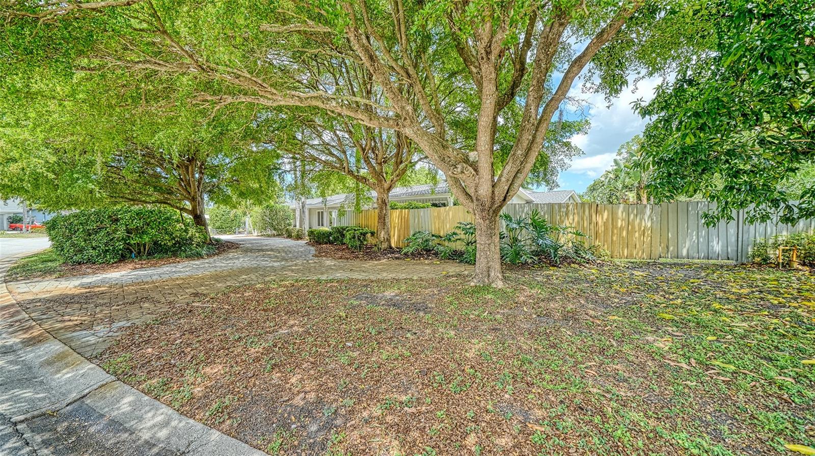 3424 TANGLEWOOD DR, SARASOTA, FL, 34239