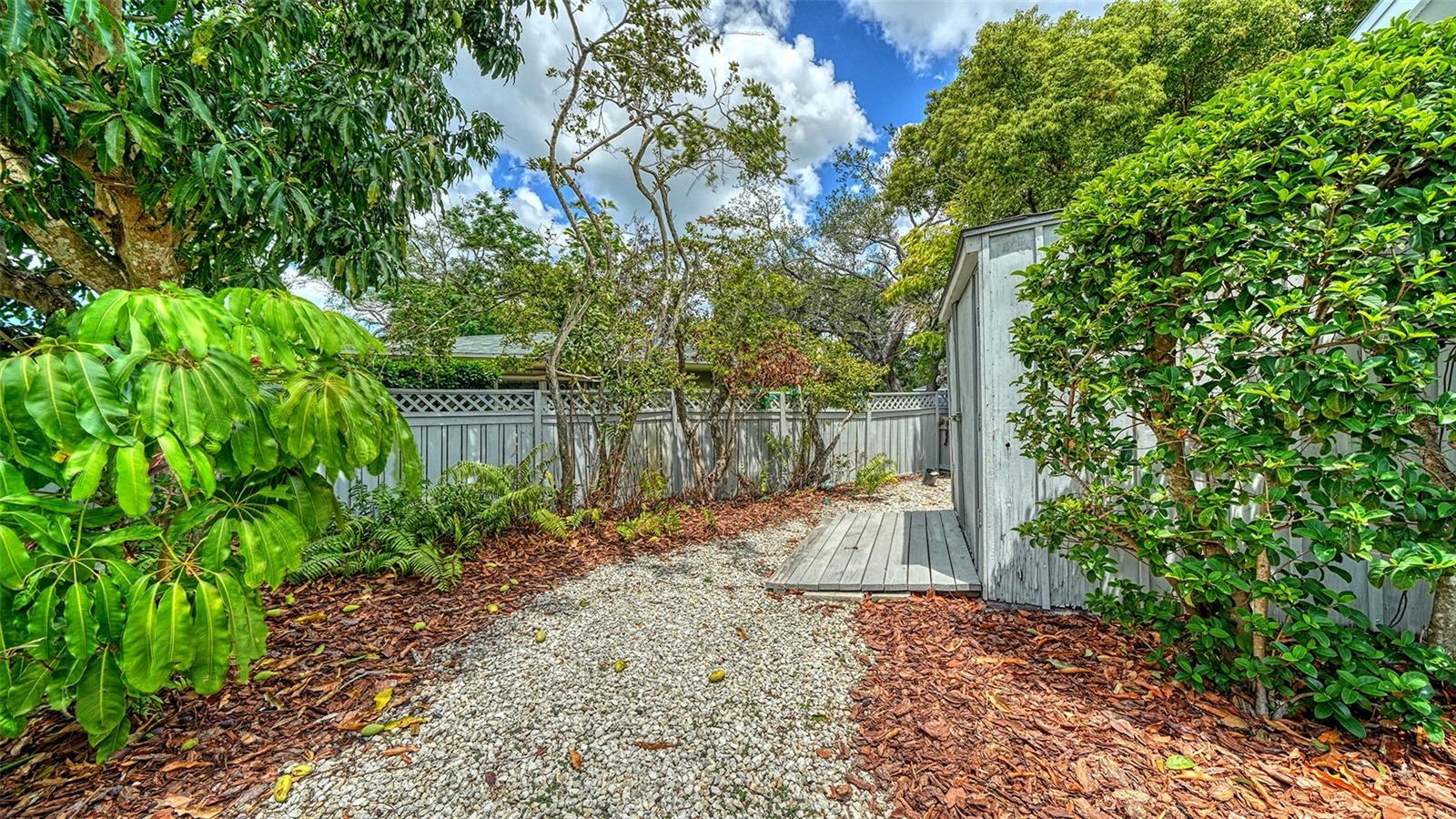 3424 TANGLEWOOD DR, SARASOTA, FL, 34239
