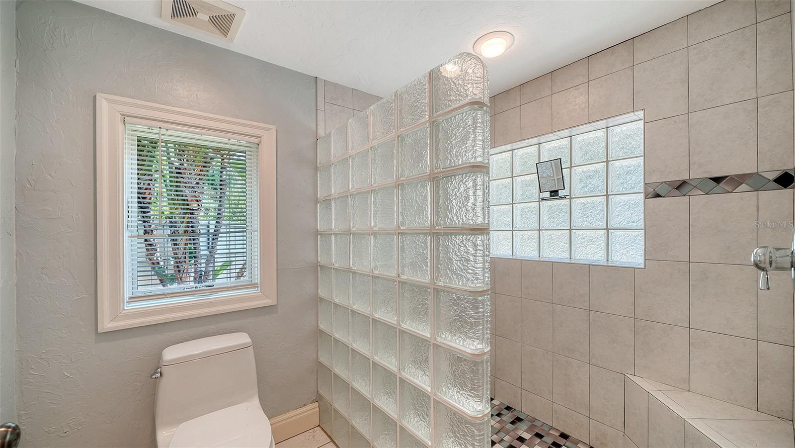 3424 TANGLEWOOD DR, SARASOTA, FL, 34239