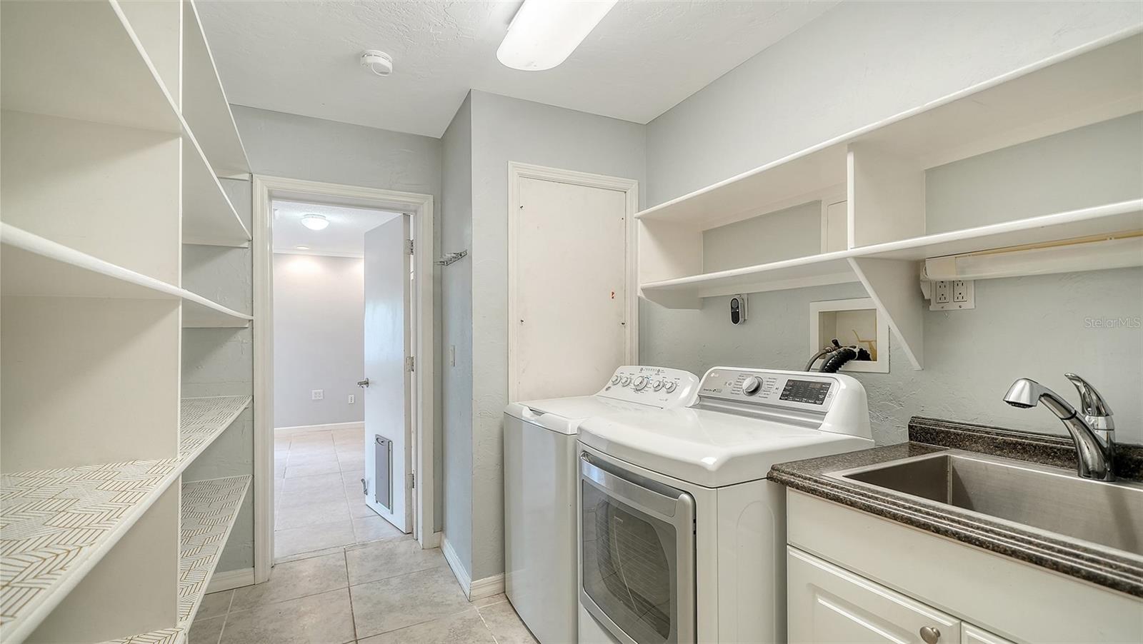 3424 TANGLEWOOD DR, SARASOTA, FL, 34239