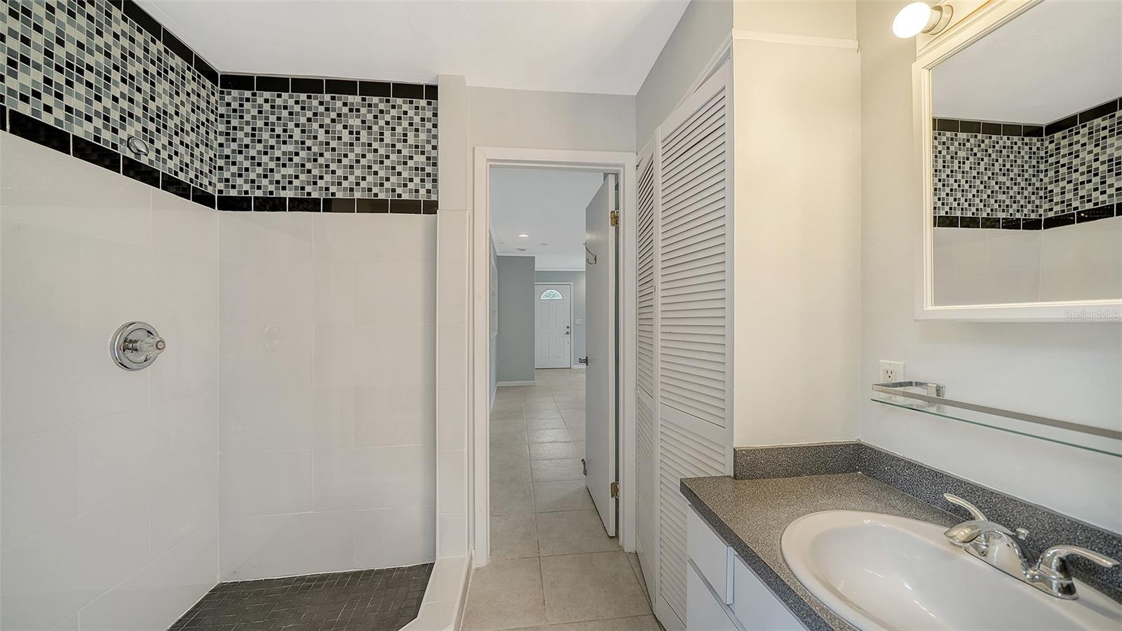 3424 TANGLEWOOD DR, SARASOTA, FL, 34239