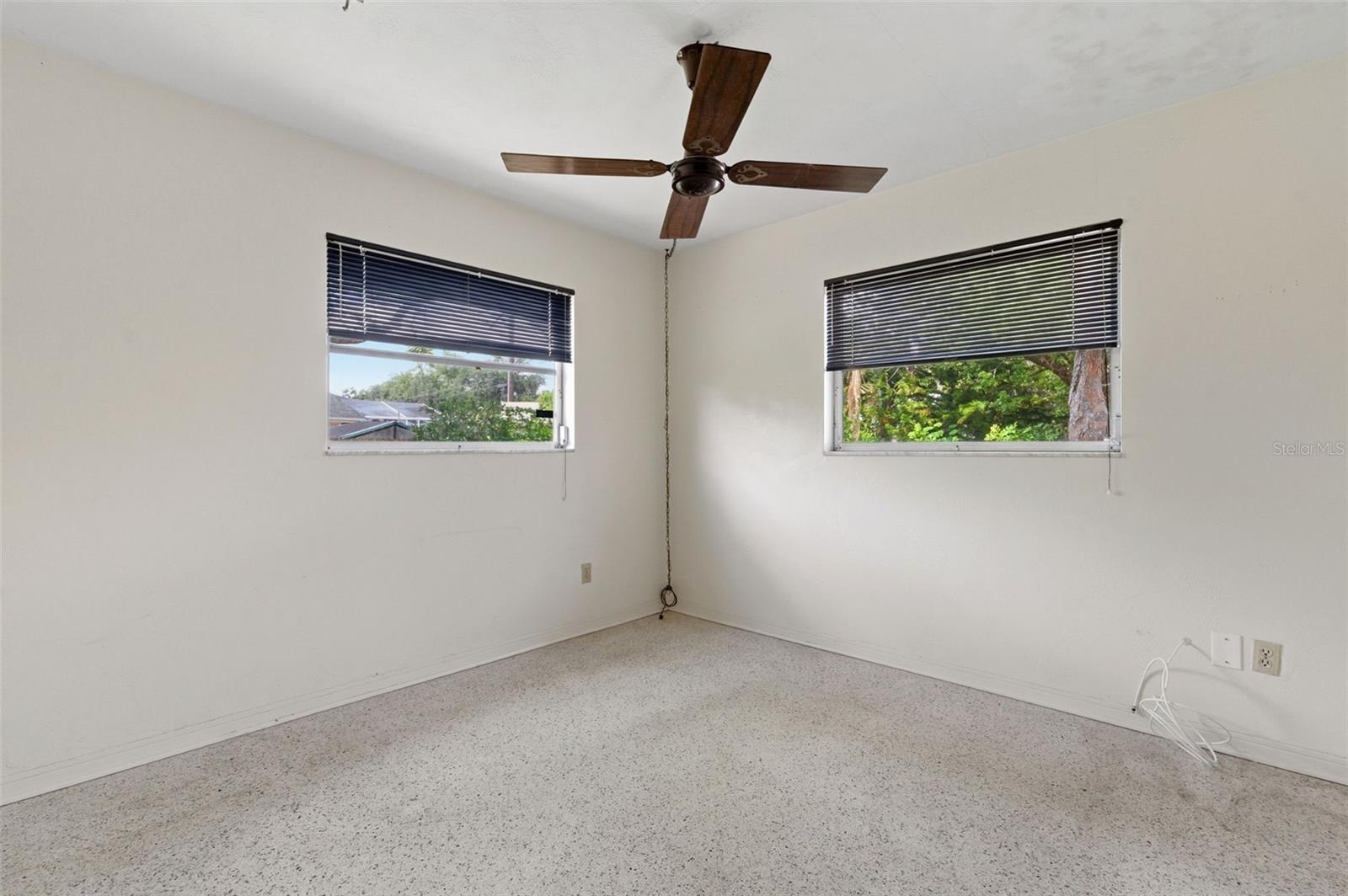 6617 27TH WAY N, ST PETERSBURG, FL, 33702