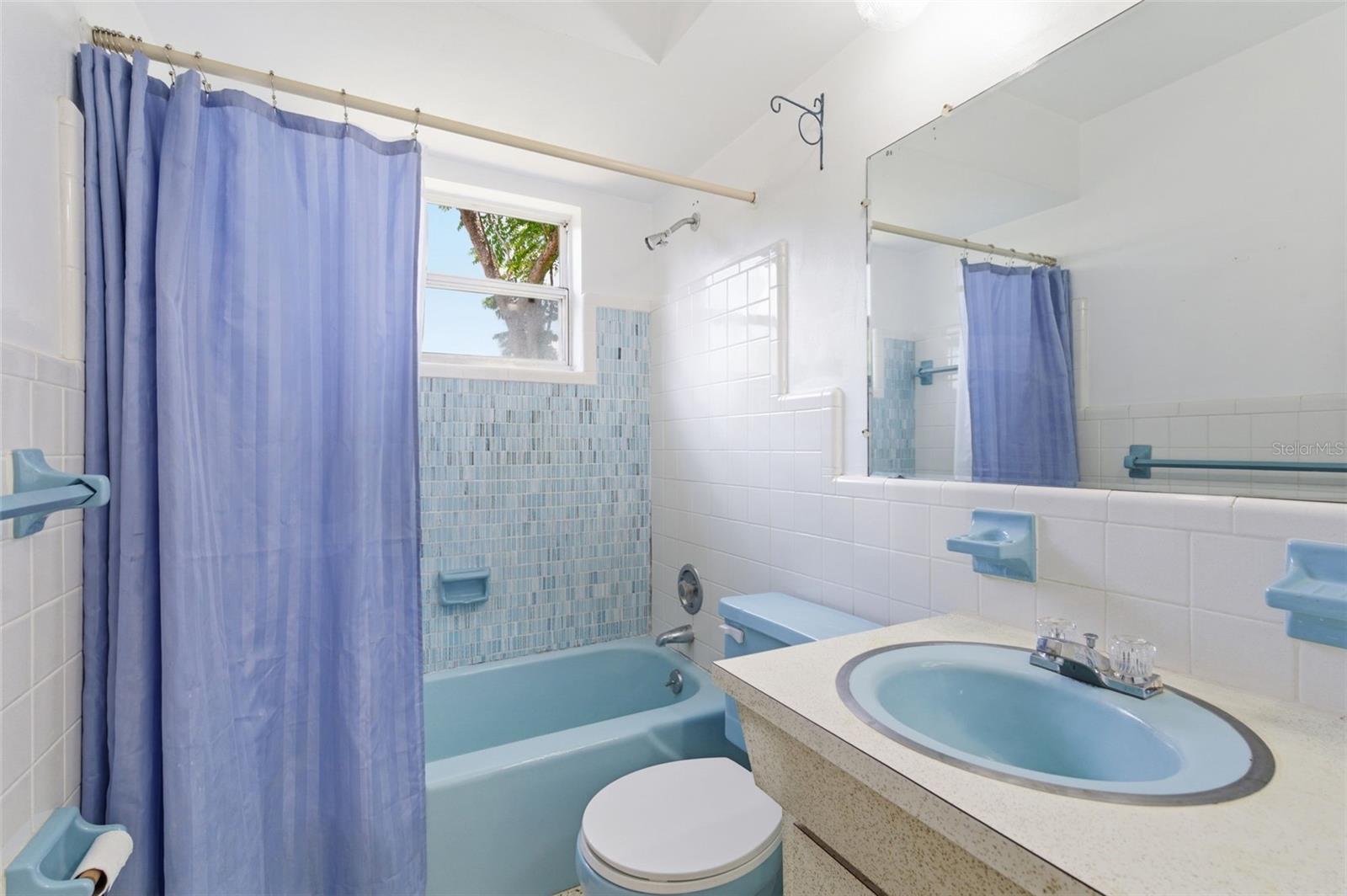 6617 27TH WAY N, ST PETERSBURG, FL, 33702