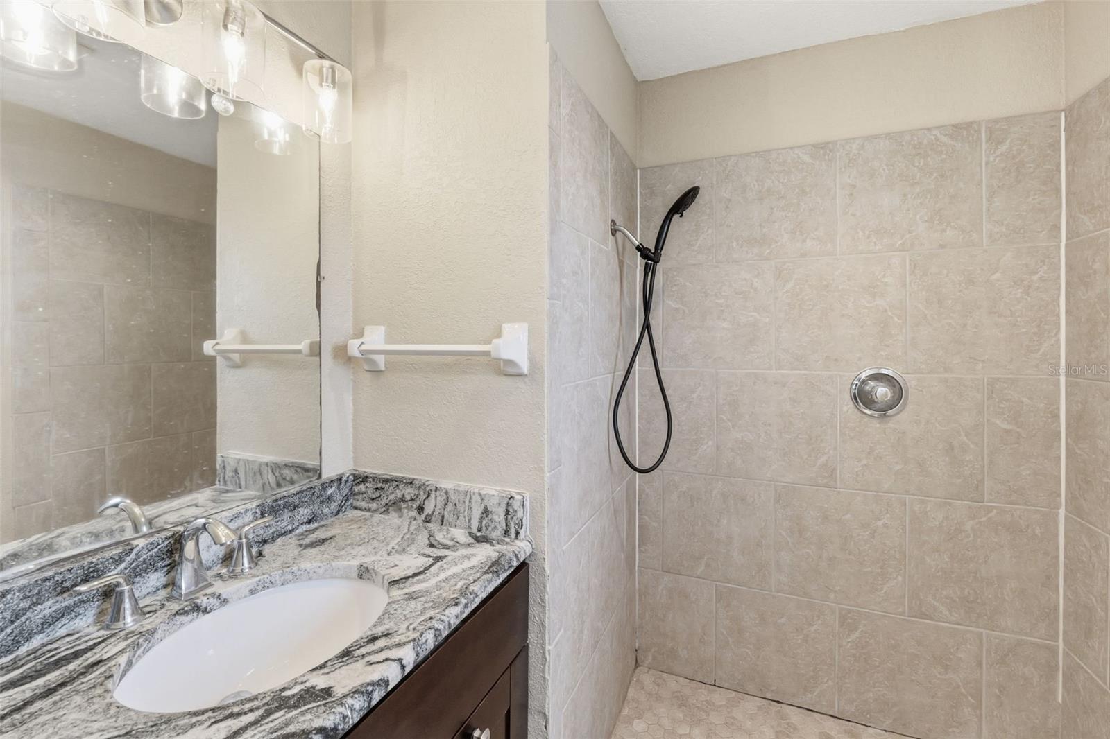 4612 SNOOK DR, TAMPA, FL, 33617