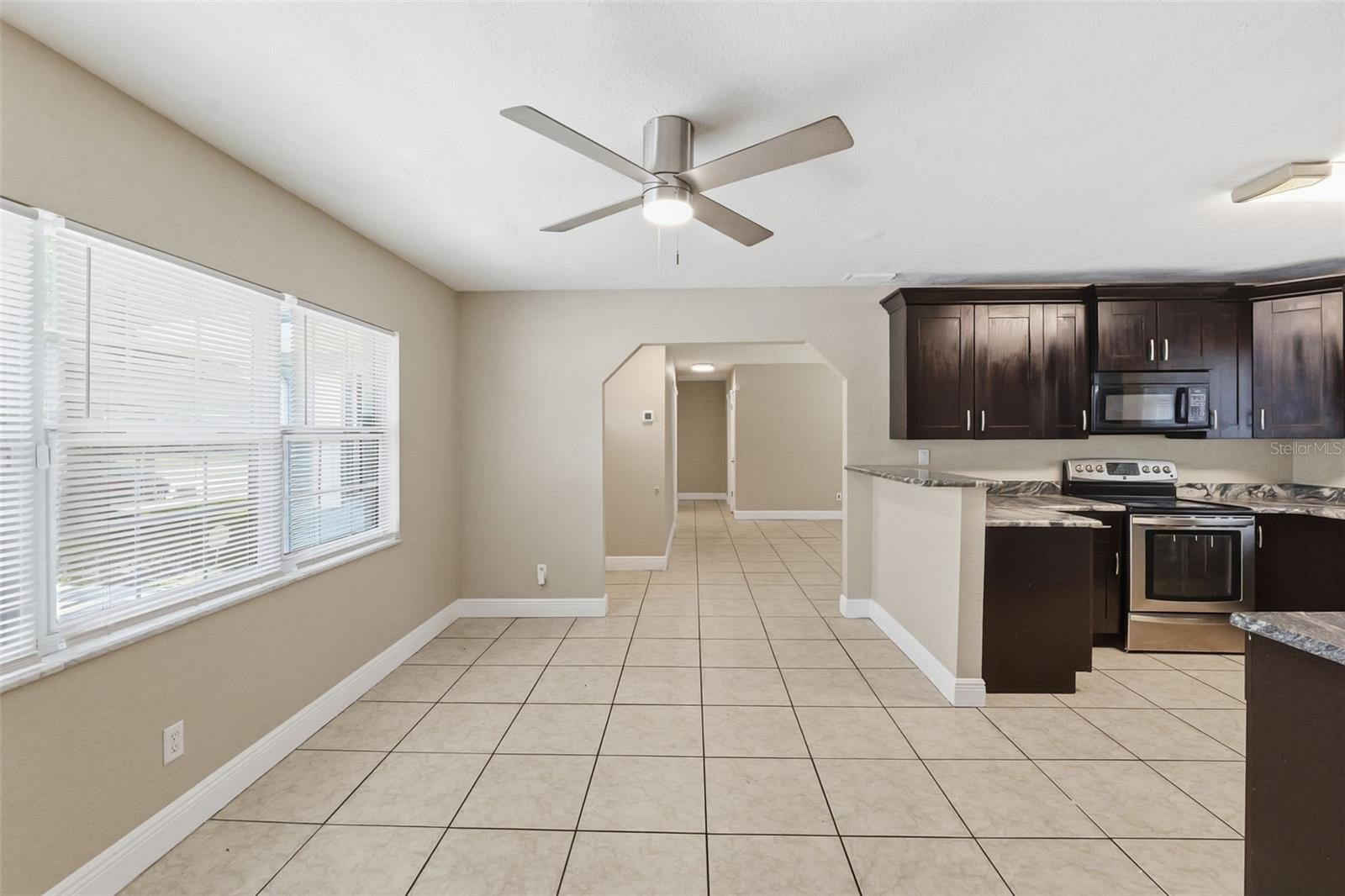 4612 SNOOK DR, TAMPA, FL, 33617