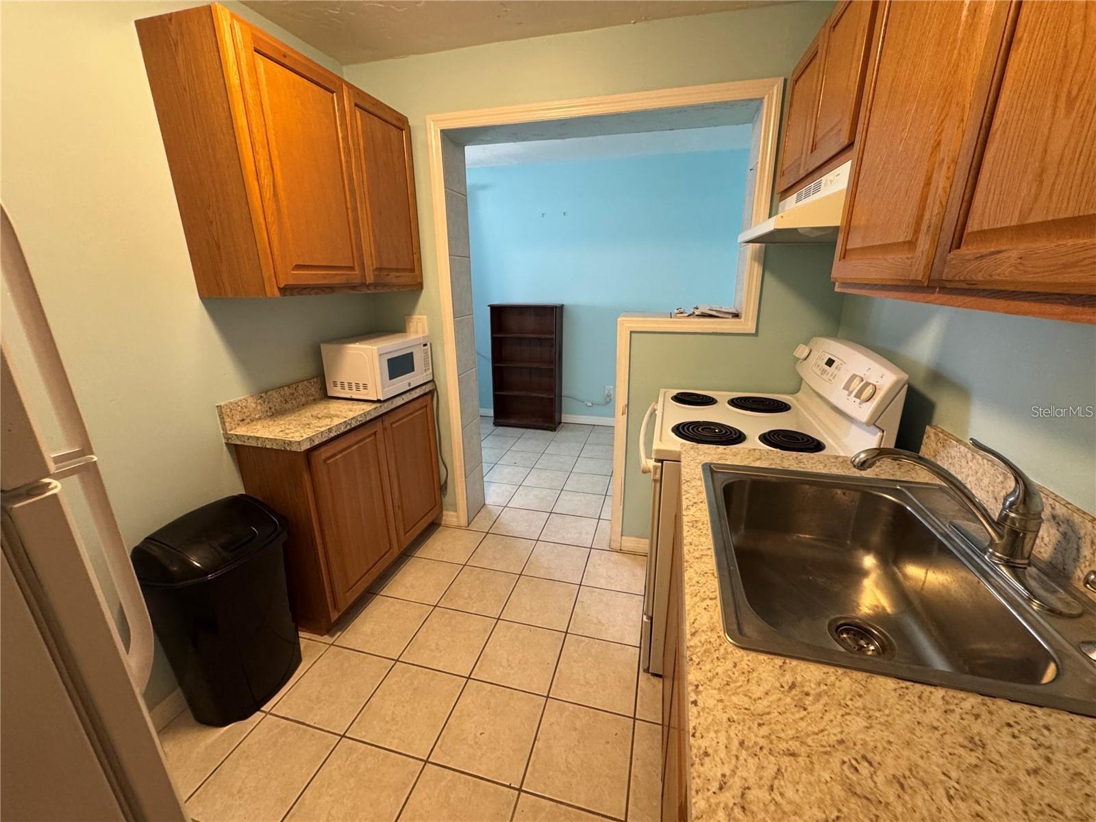 104 BASE AVE W #D, VENICE, FL, 34285
