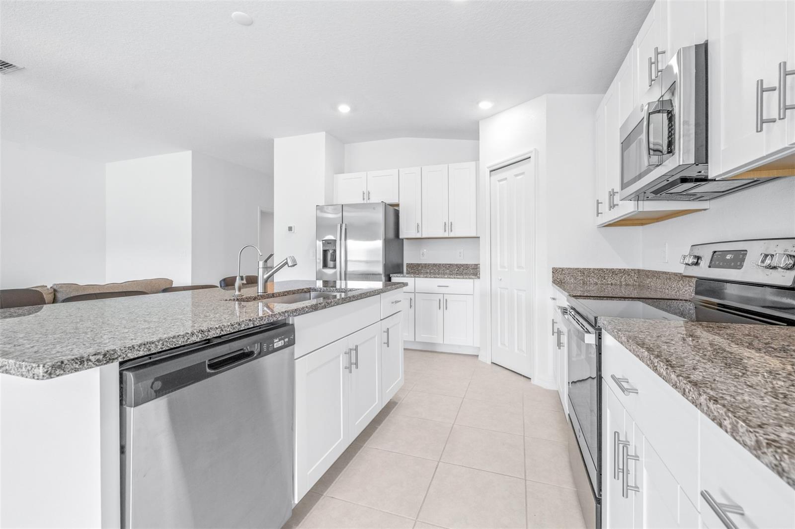 5182 FIDDLE FIG AVE, WIMAUMA, FL, 33598