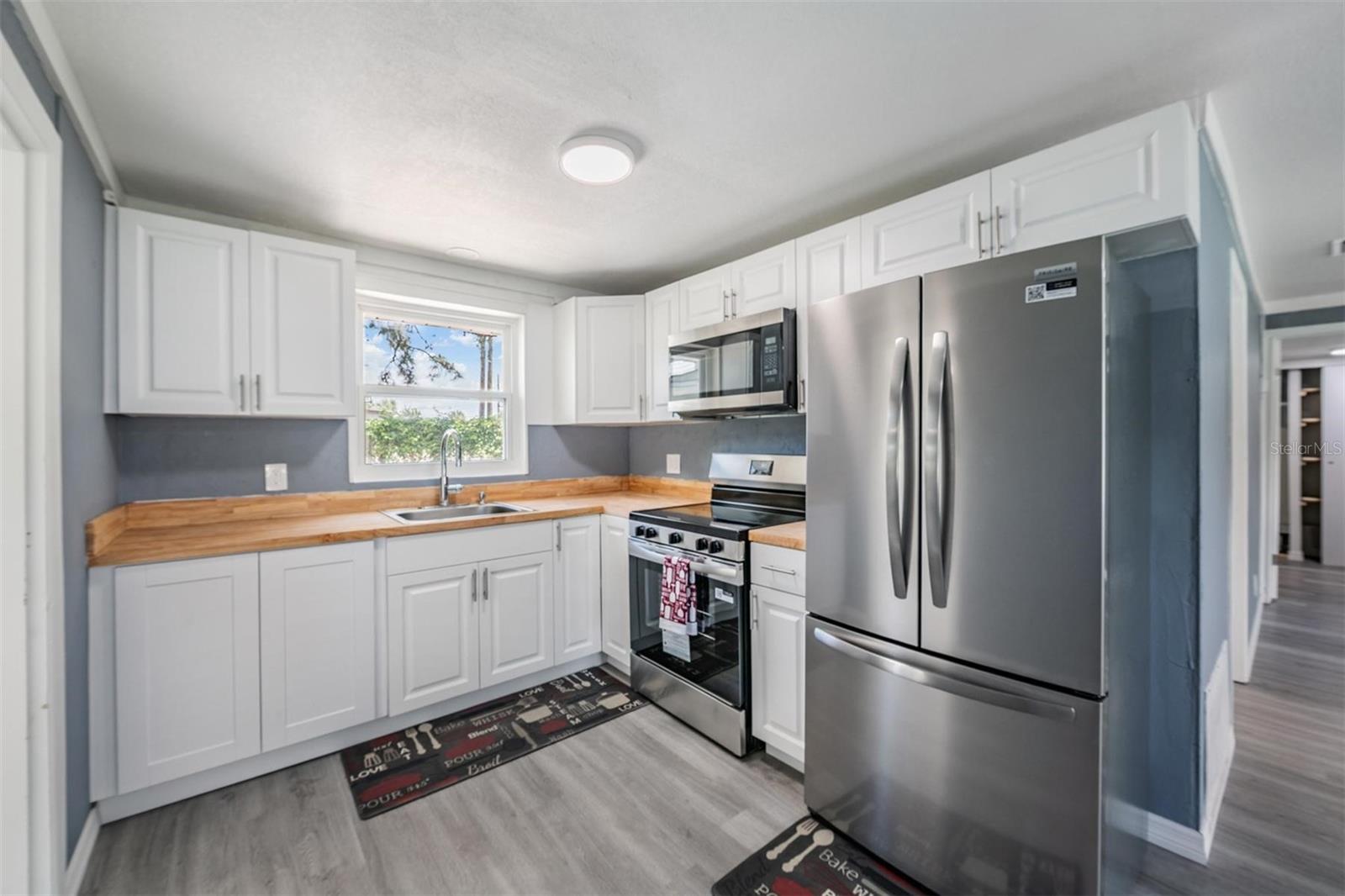 636 STREMMA RD, LARGO, FL, 33770