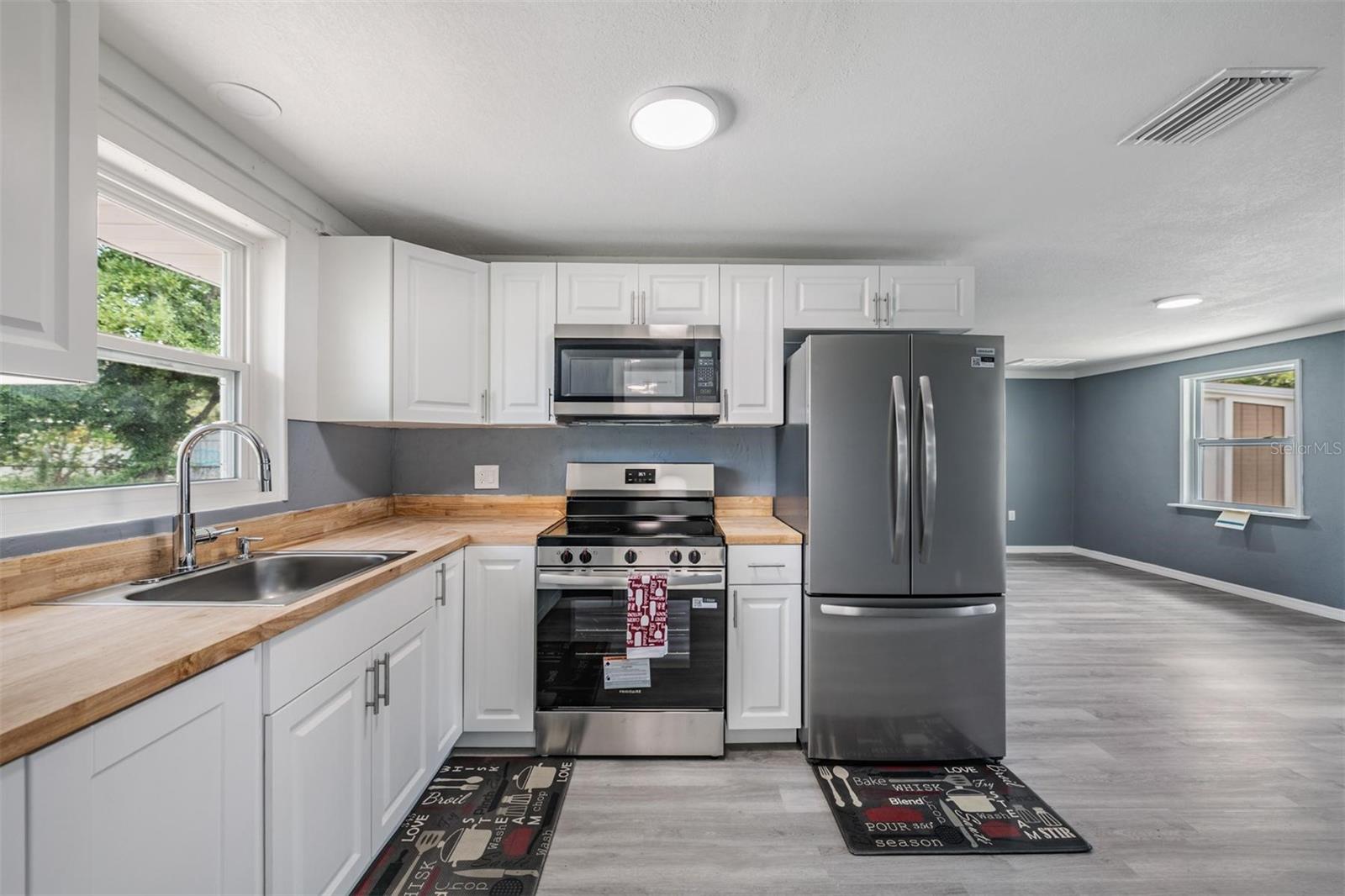 636 STREMMA RD, LARGO, FL, 33770