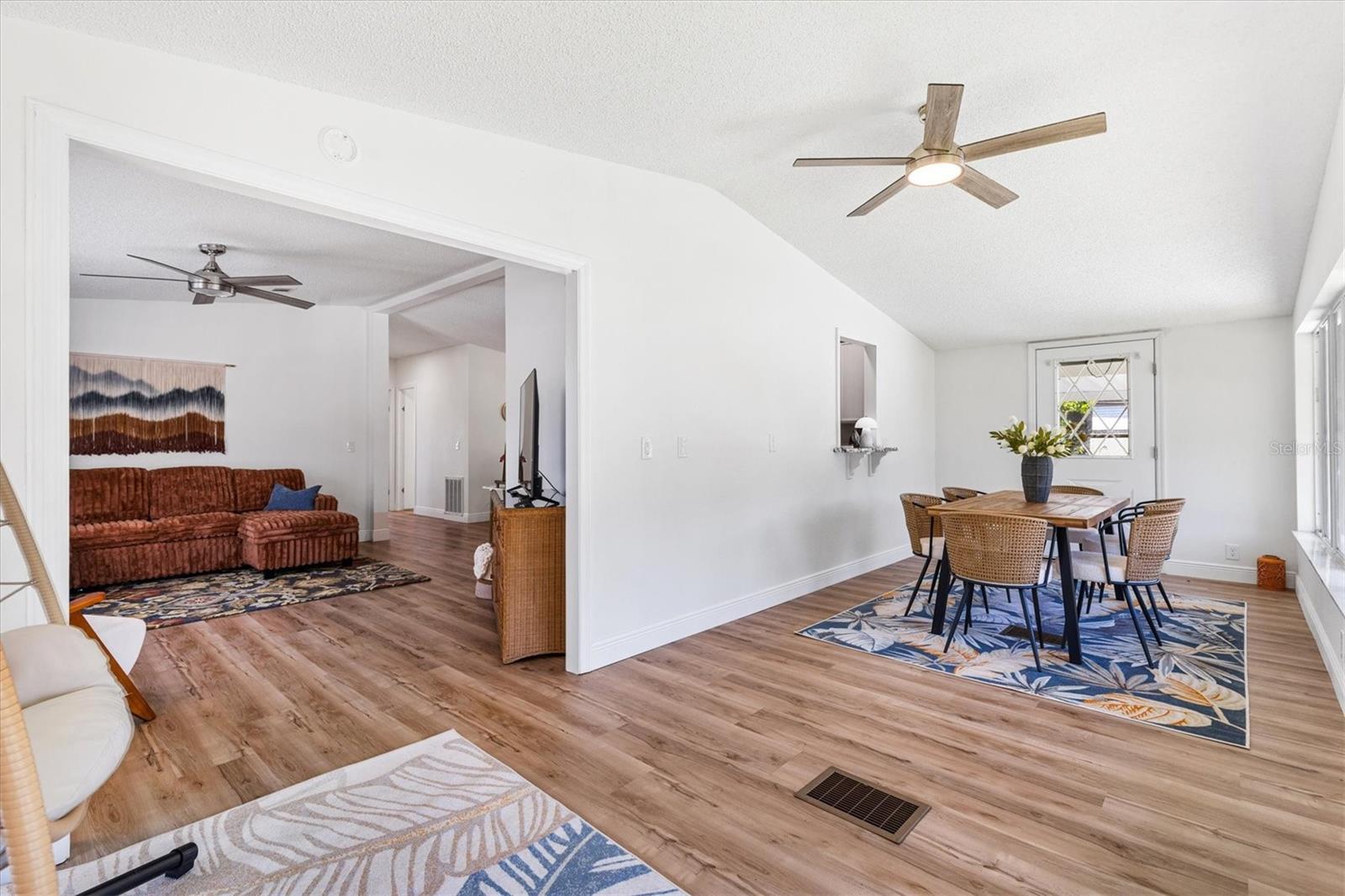 1616 BAYHILL DR, LADY LAKE, FL, 32159