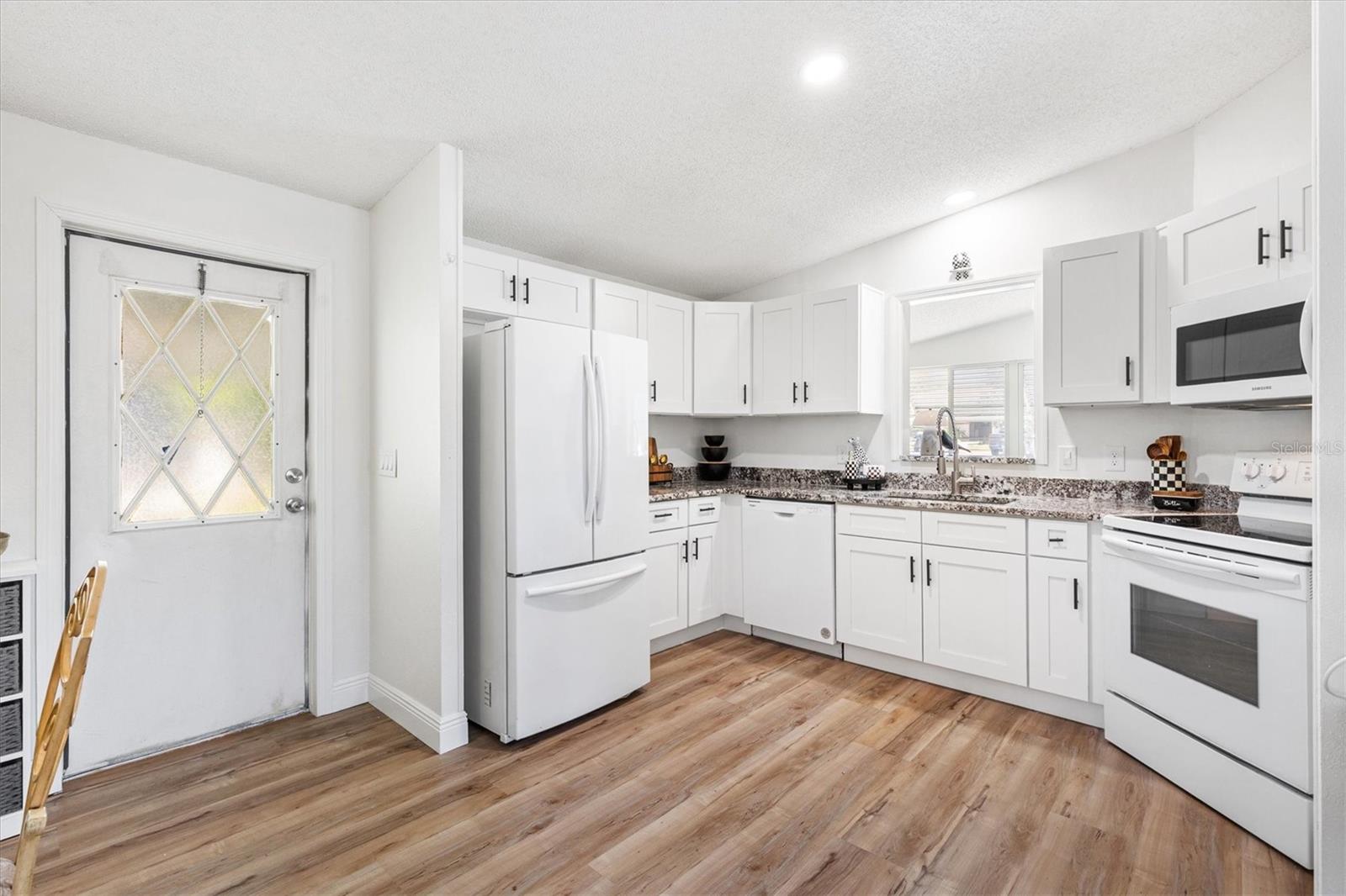 1616 BAYHILL DR, LADY LAKE, FL, 32159