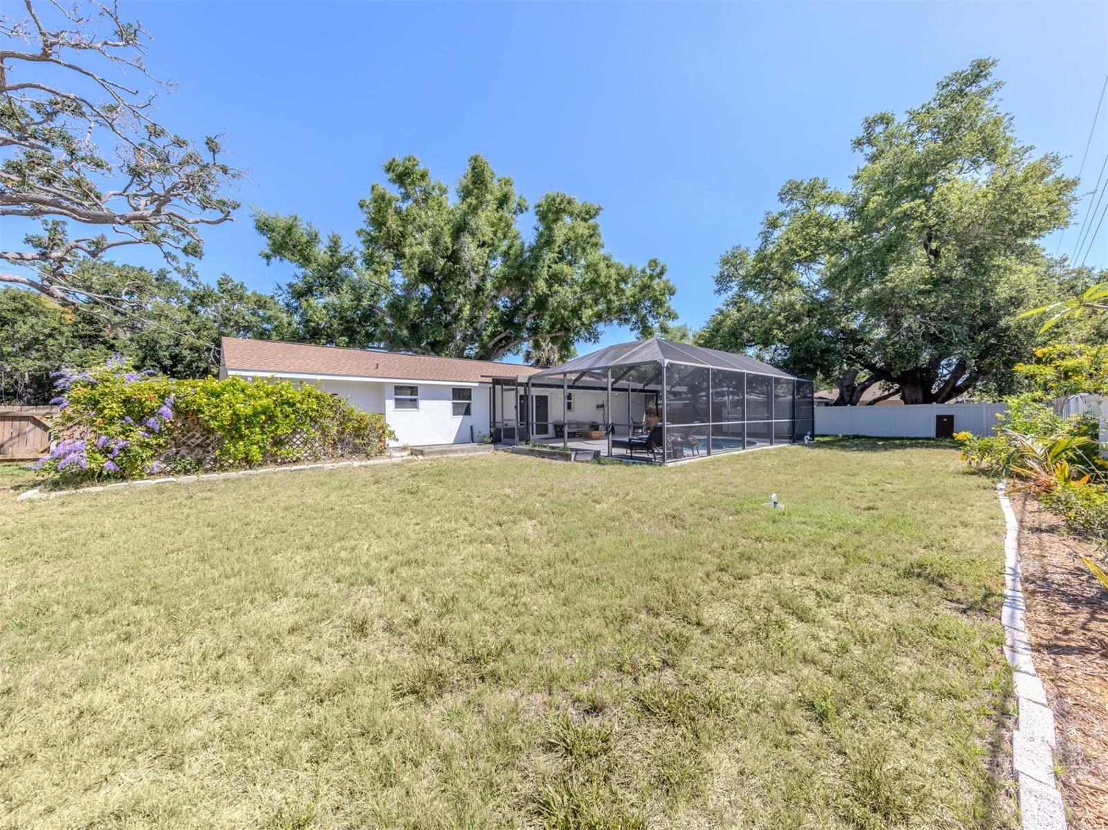 381 FALKLAND RD, VENICE, FL, 34293
