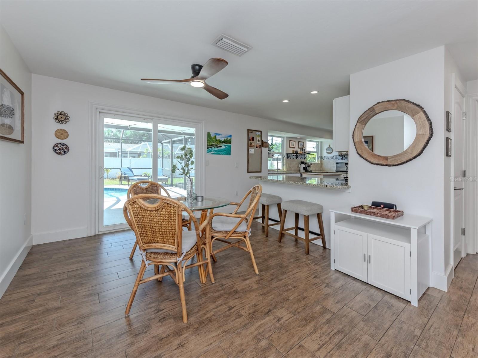 381 FALKLAND RD, VENICE, FL, 34293