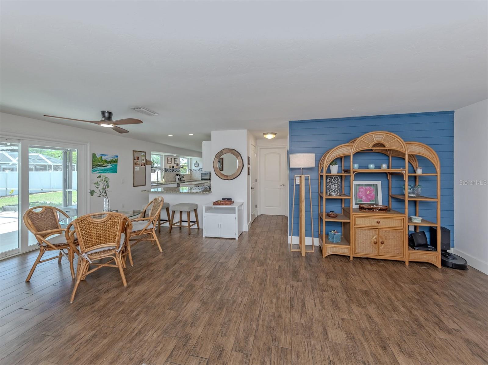 381 FALKLAND RD, VENICE, FL, 34293