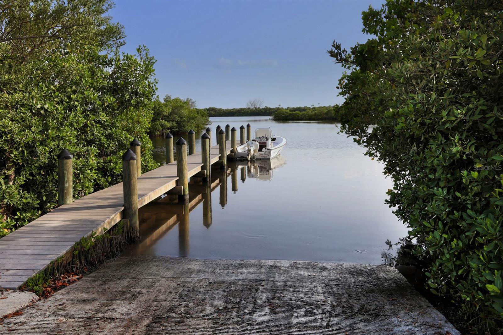 381 FALKLAND RD, VENICE, FL, 34293