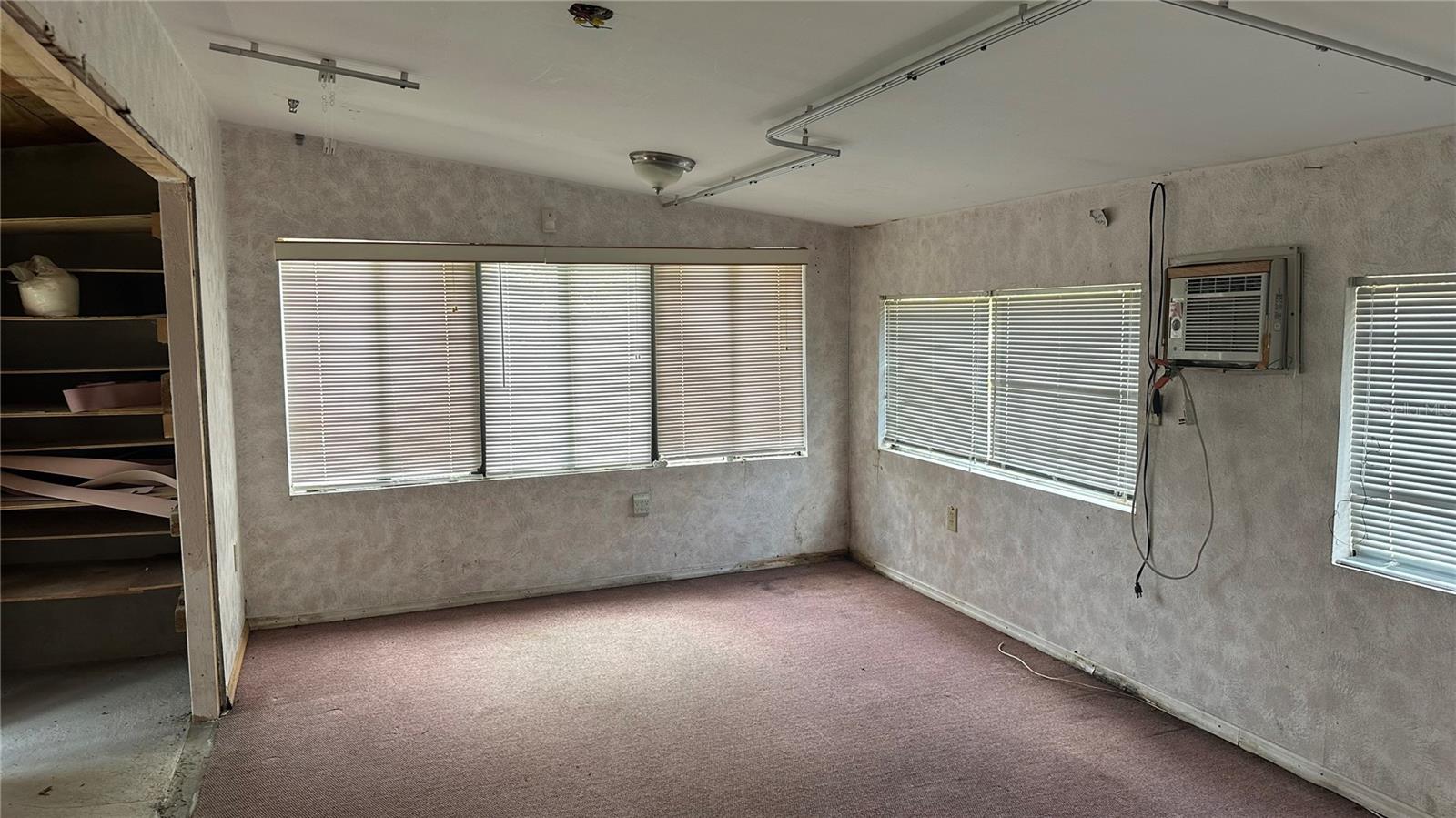 2898 HAMMOCK DR, PLANT CITY, FL, 33566