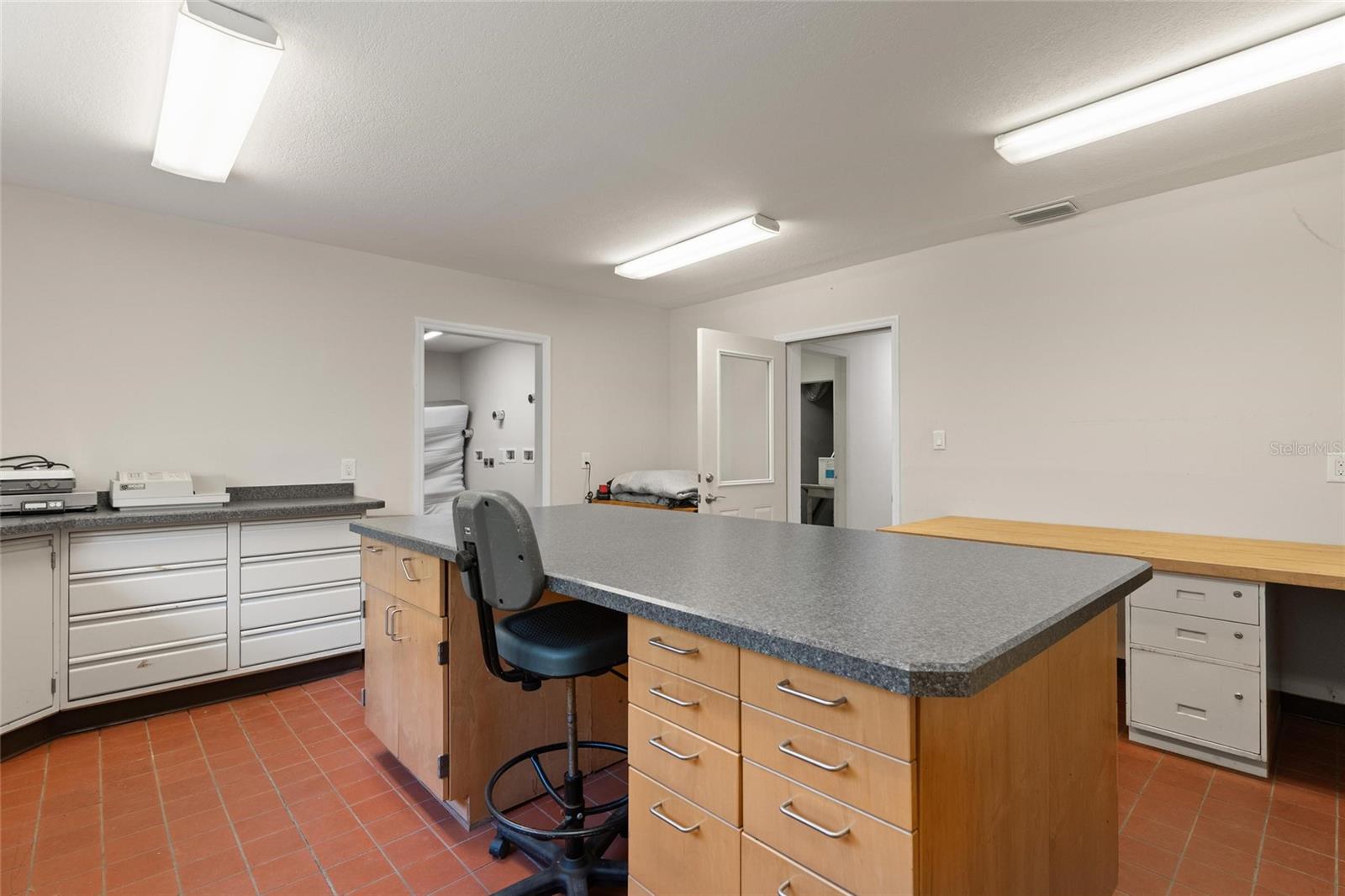 6018 & 6024 CORTEZ BLVD, WEEKI WACHEE, FL, 34607