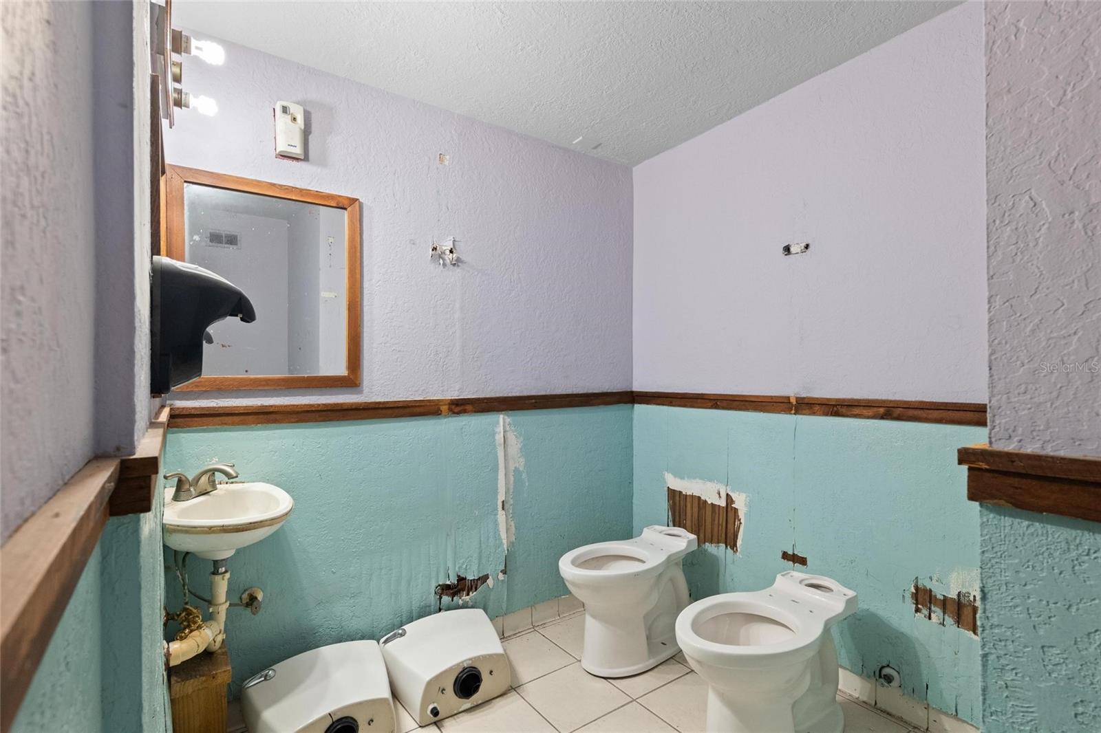 6018 & 6024 CORTEZ BLVD, WEEKI WACHEE, FL, 34607