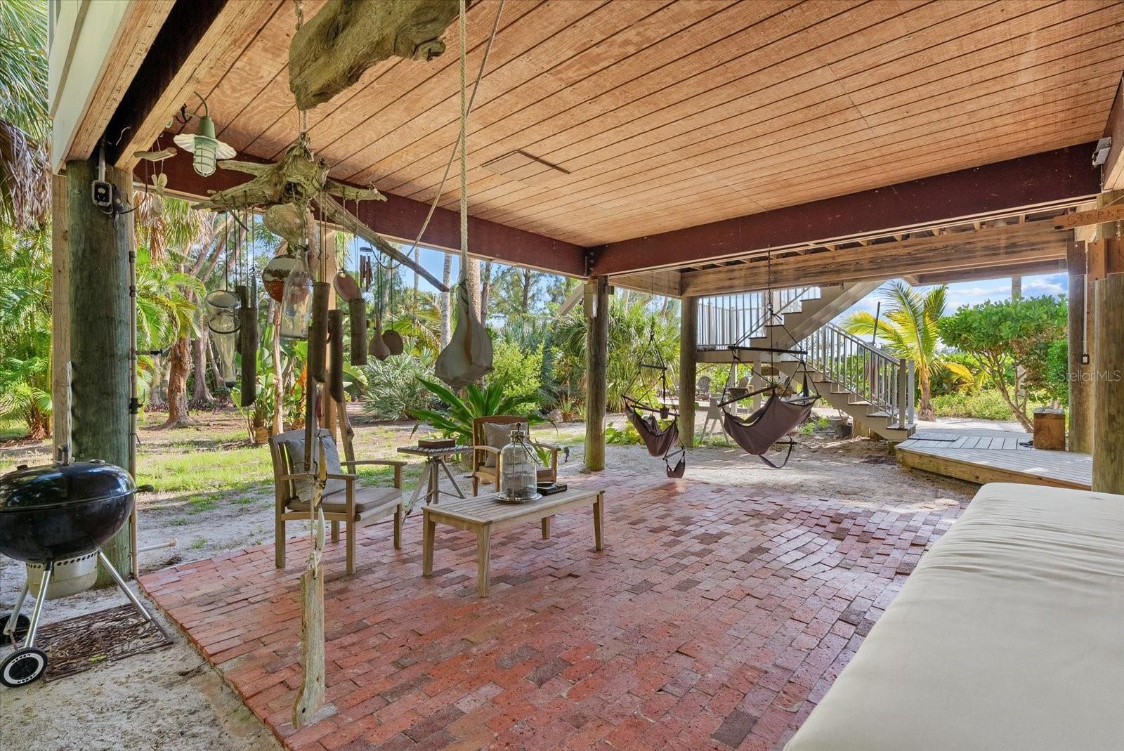 7143 LA LENAIRE DR, LONGBOAT KEY, FL, 34228