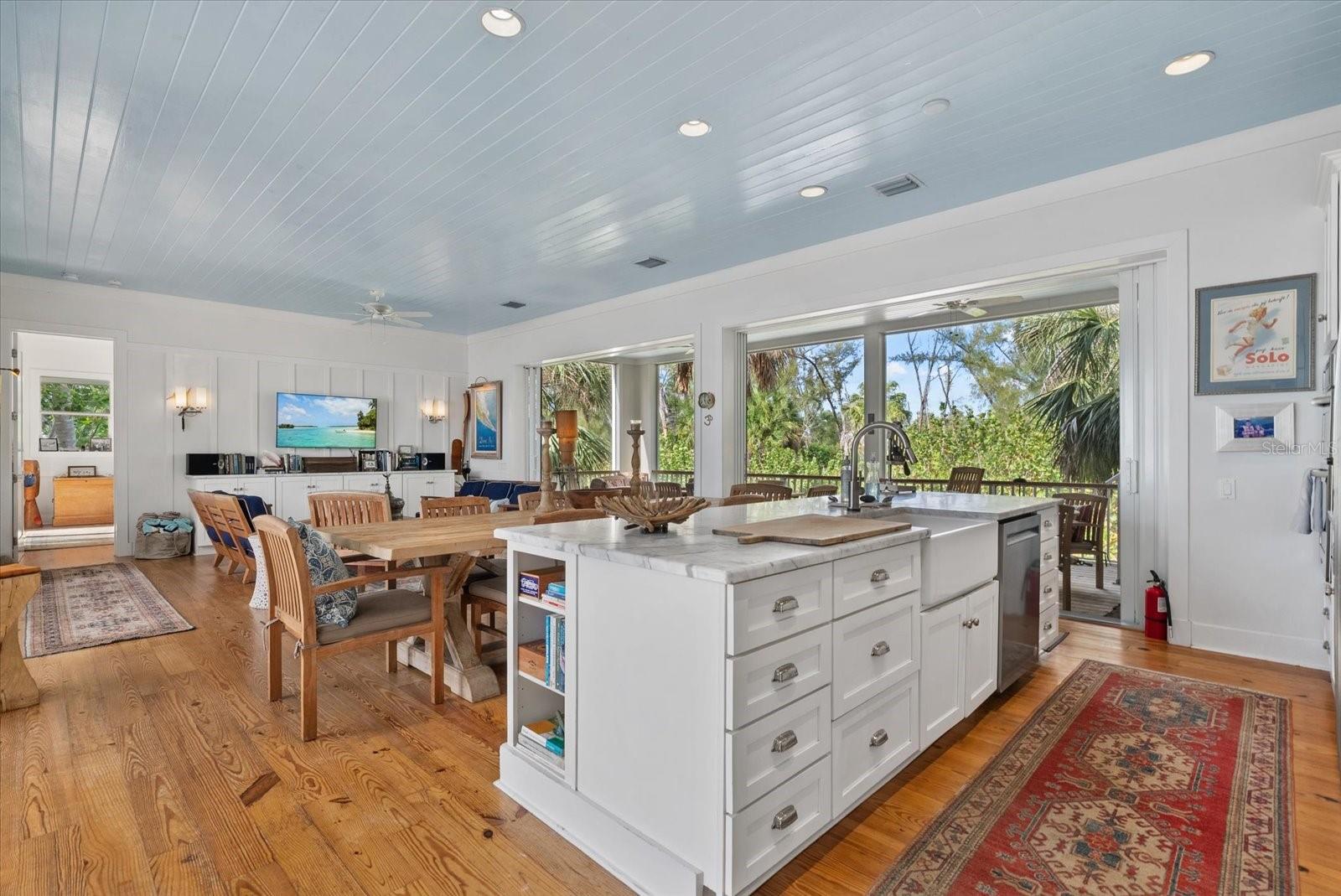 7143 LA LENAIRE DR, LONGBOAT KEY, FL, 34228