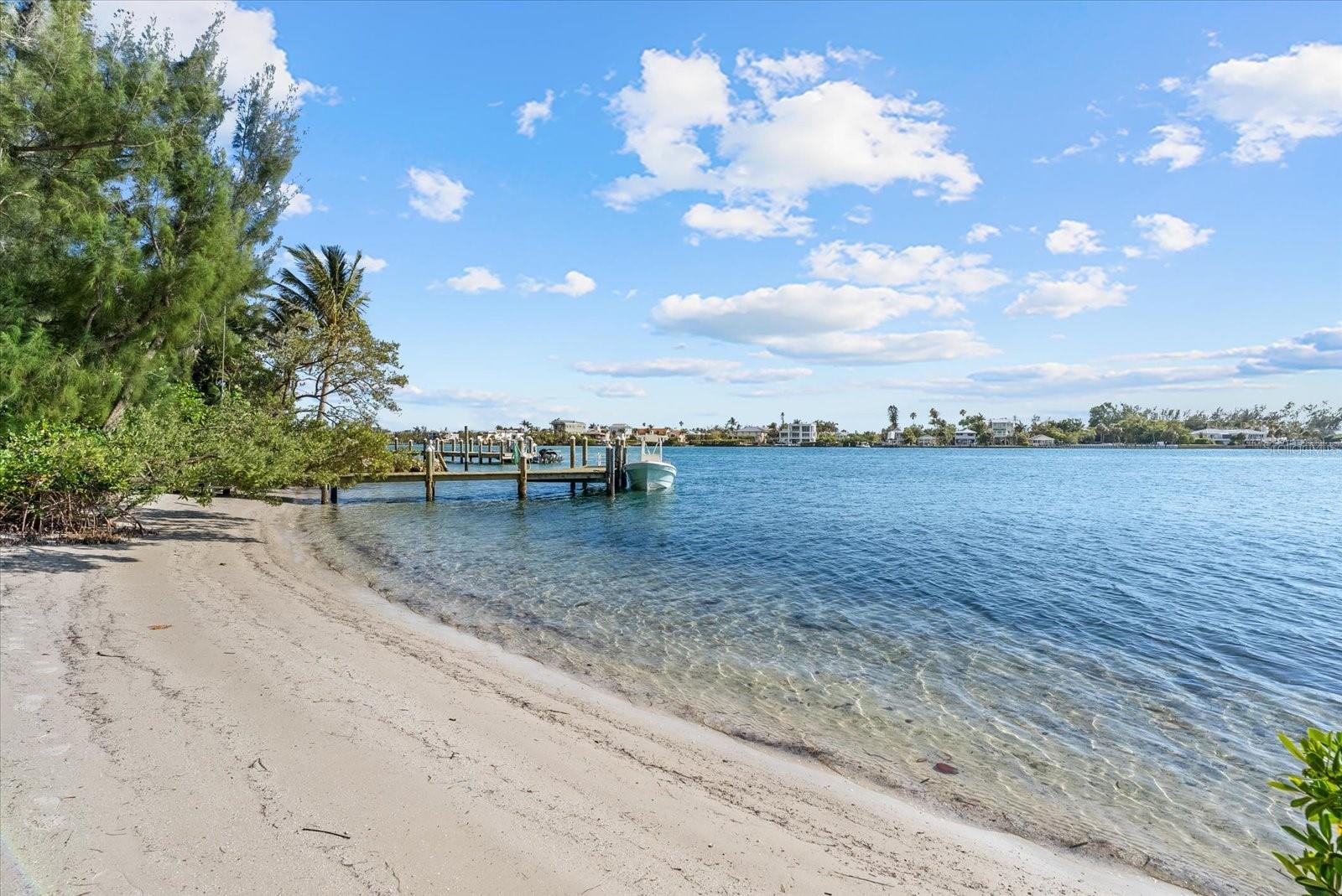 7143 LA LENAIRE DR, LONGBOAT KEY, FL, 34228
